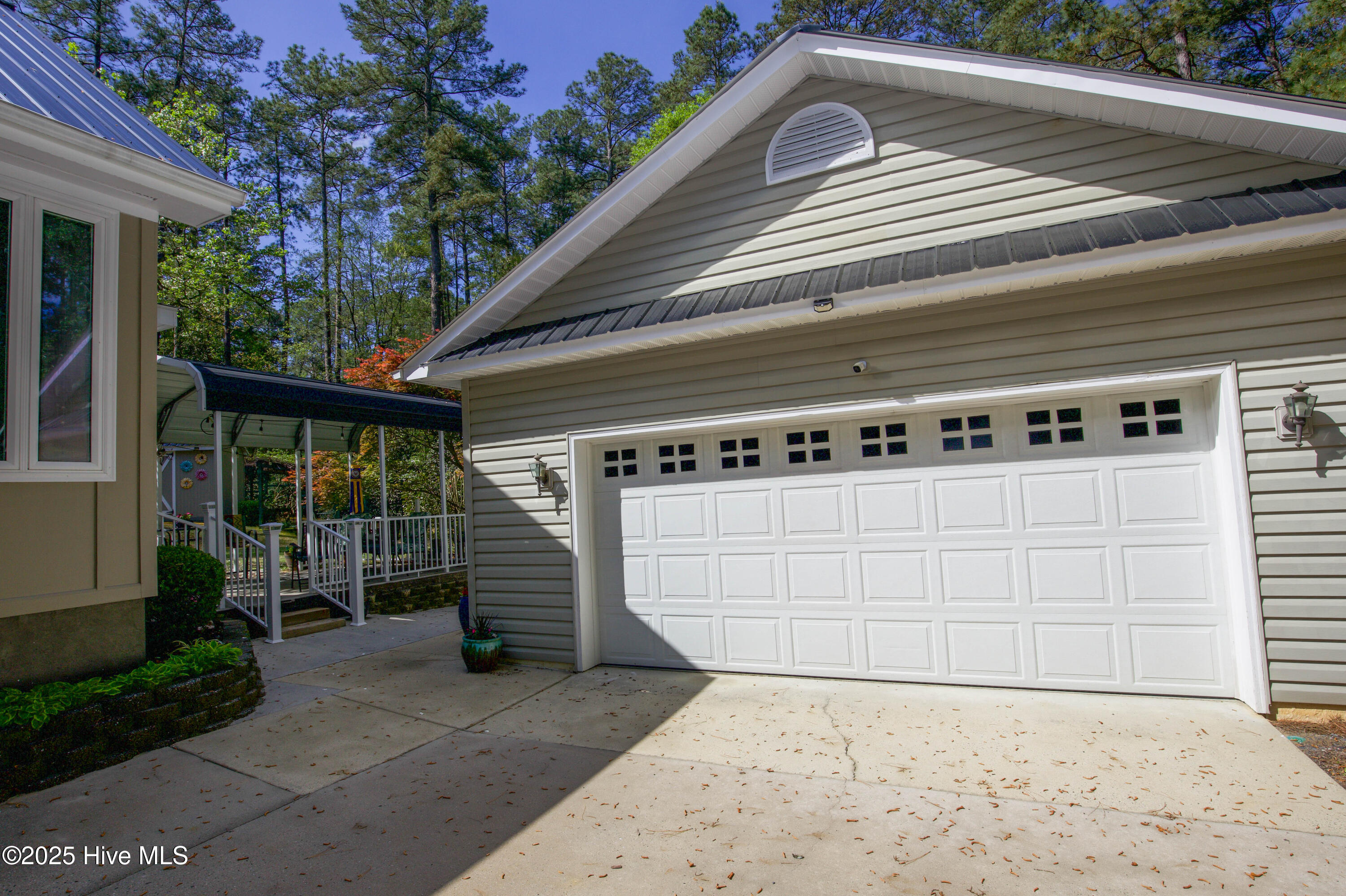 1108 Hardister Street Property Photo 41