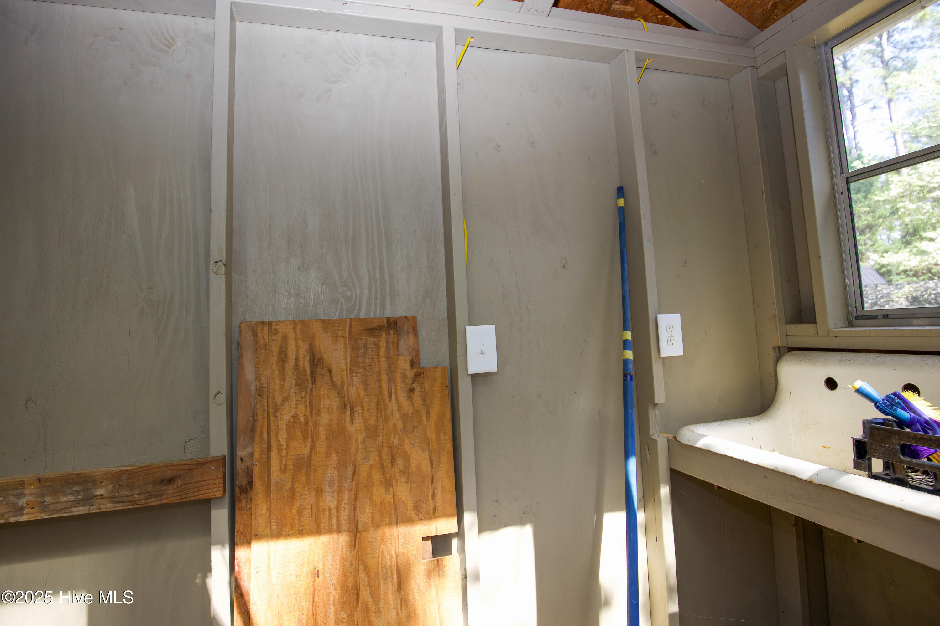 1108 Hardister Street Property Photo 47