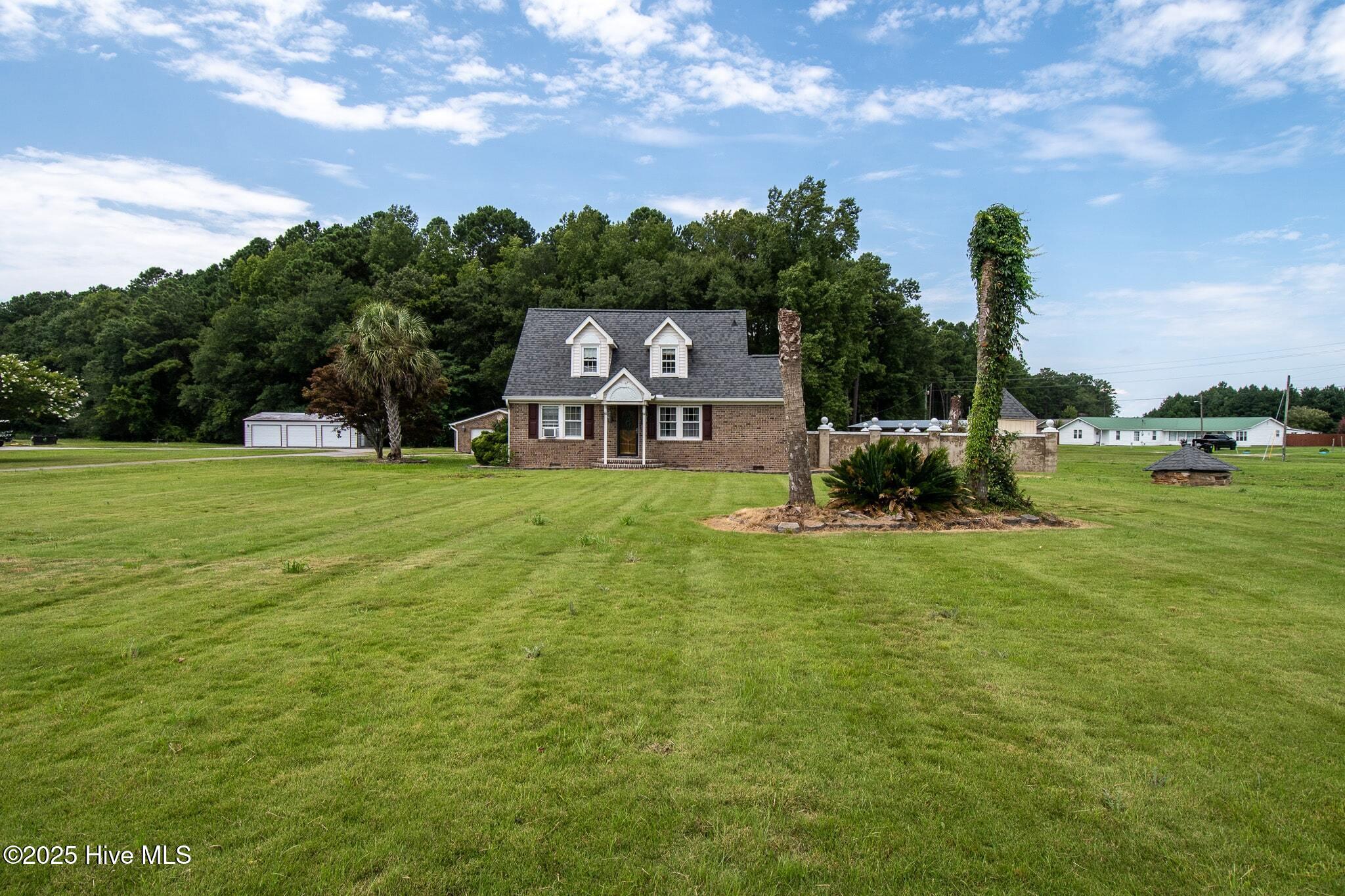 310 Lott Morton Lane Property Photo 4