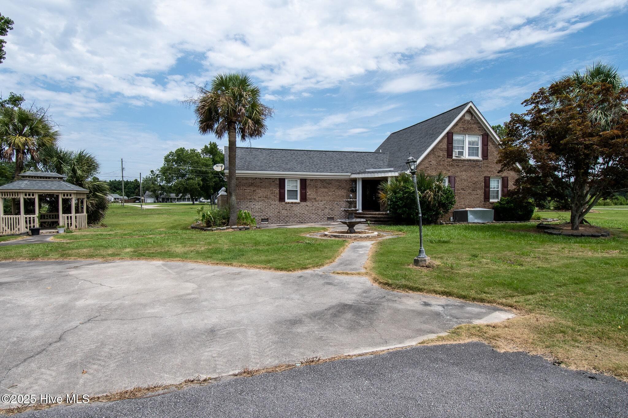 310 Lott Morton Lane Property Photo 13