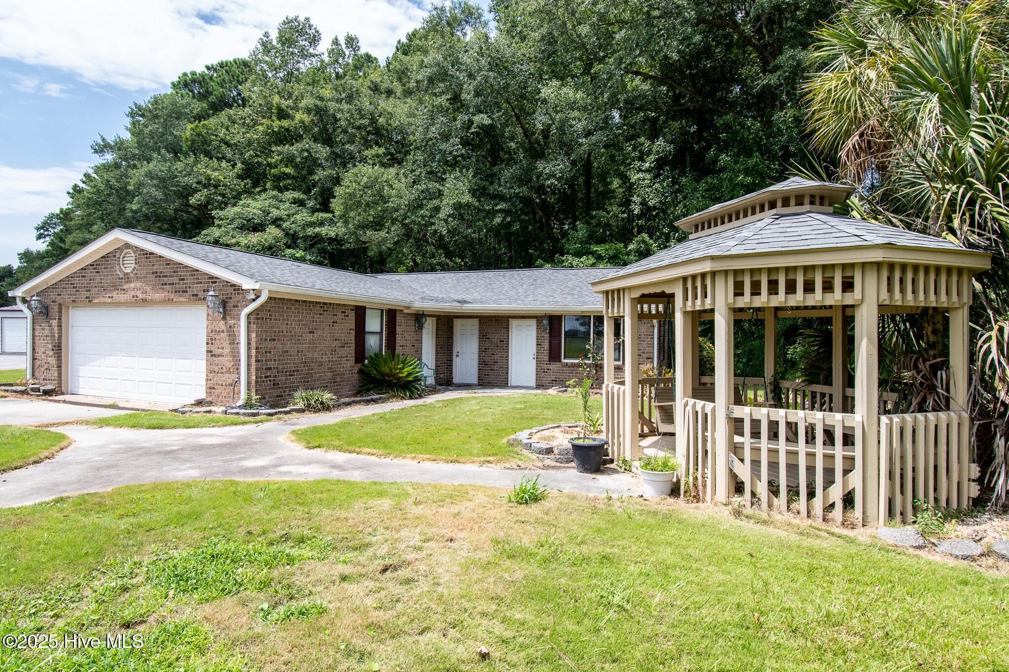 310 Lott Morton Lane Property Photo 16