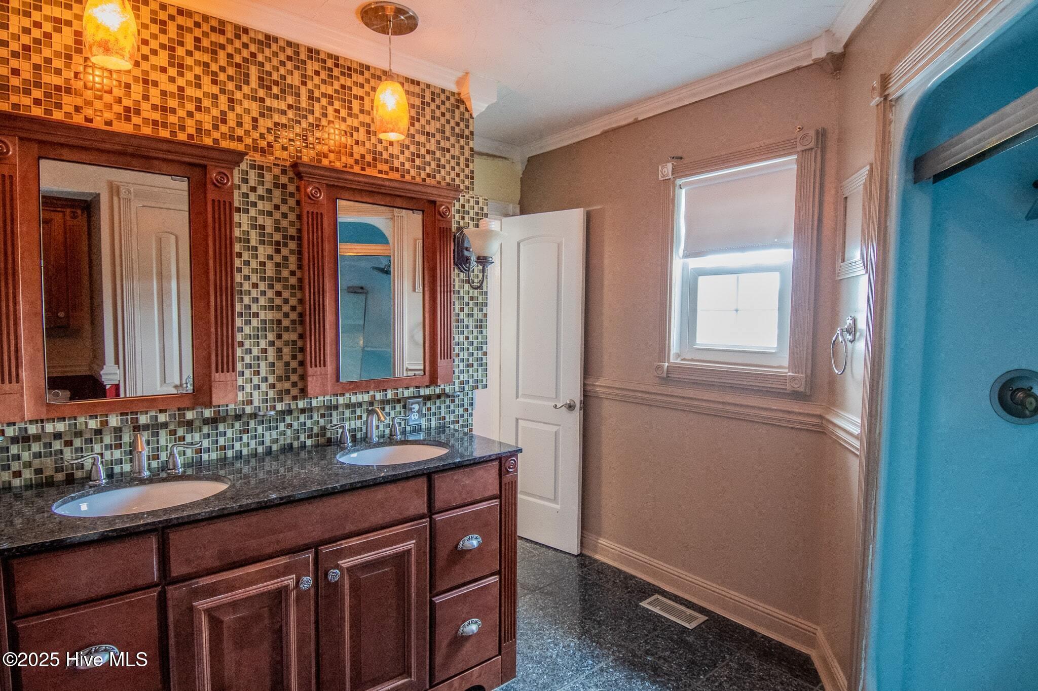 310 Lott Morton Lane Property Photo 27