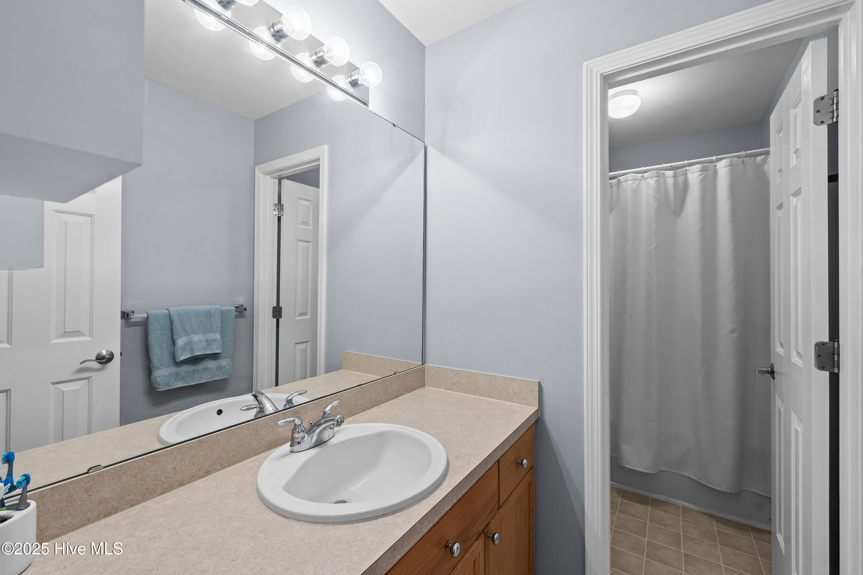 416 Collinsworth Drive Property Photo 12