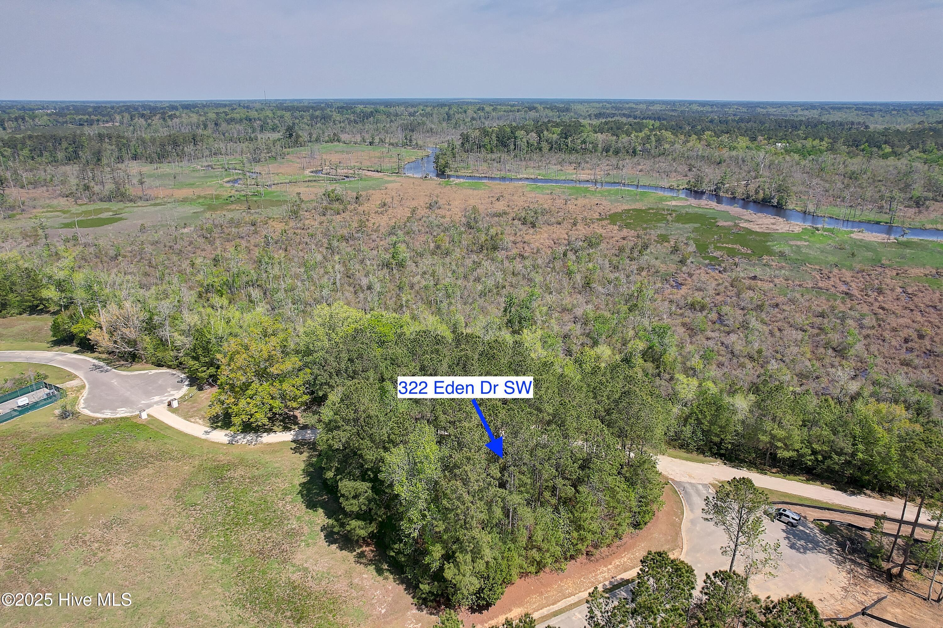 322 Eden Drive Property Photo 3