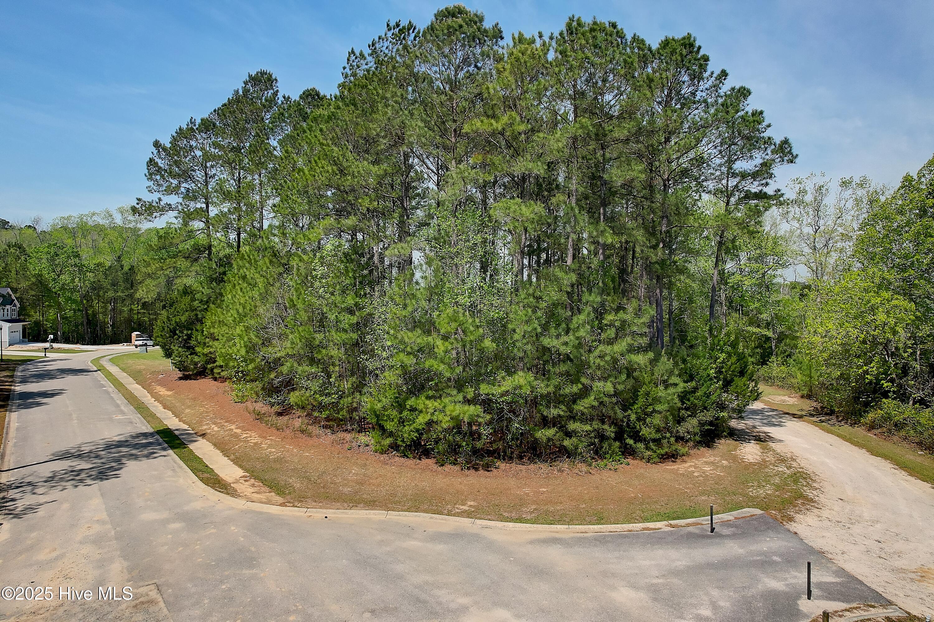 322 Eden Drive Property Photo 5
