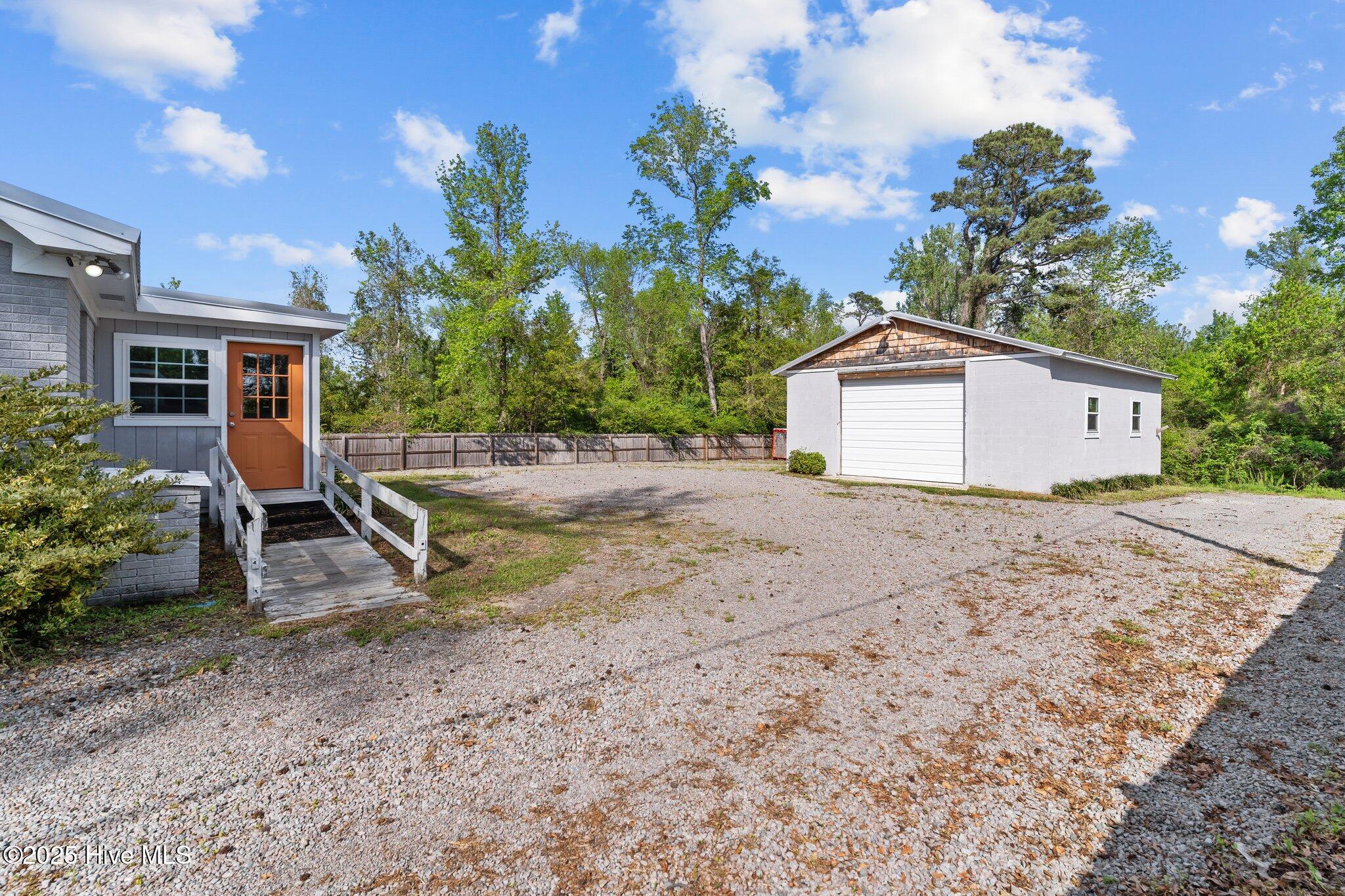 1534 N Kerr Avenue Property Photo 6