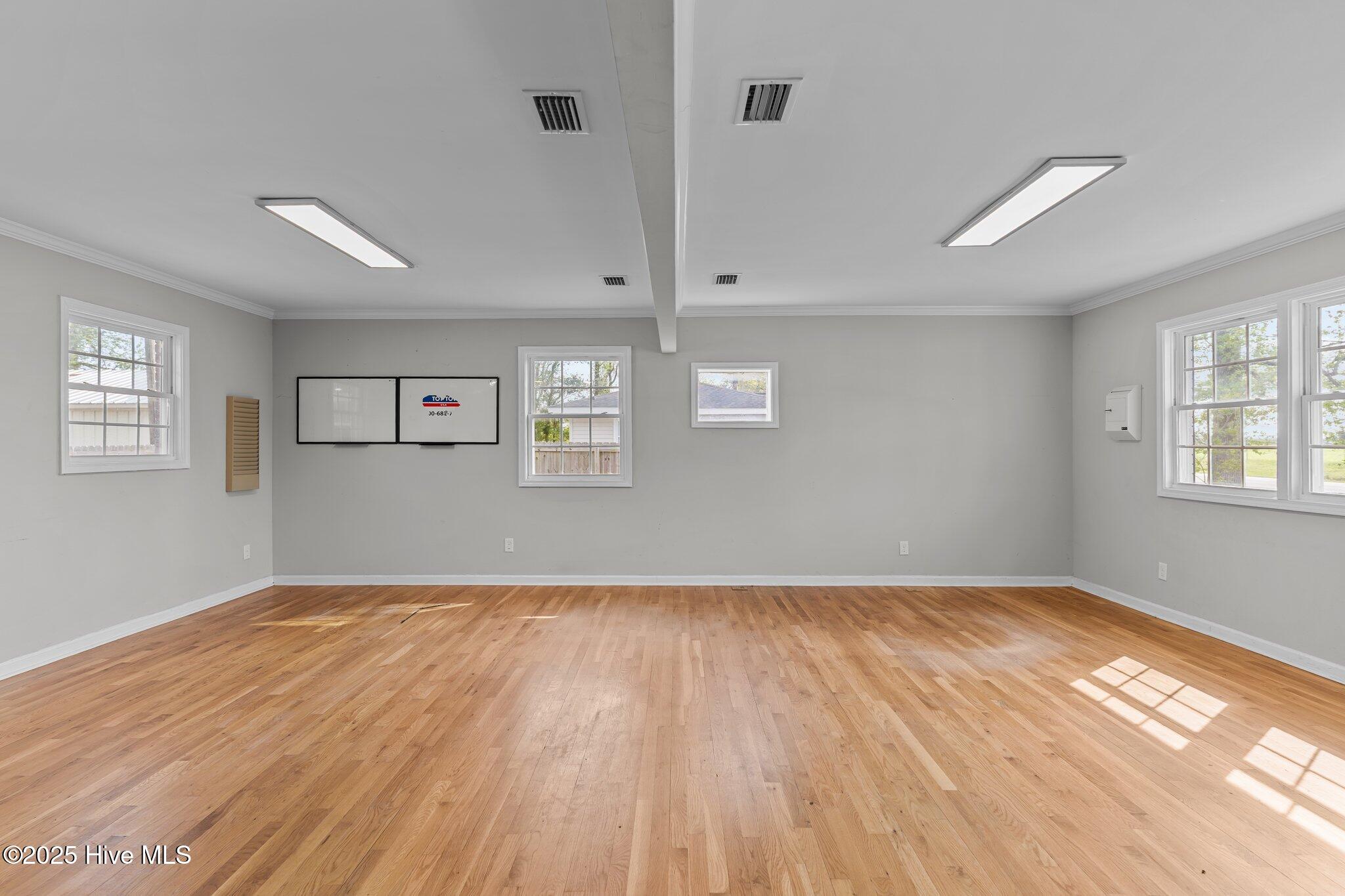 1534 N Kerr Avenue Property Photo 15