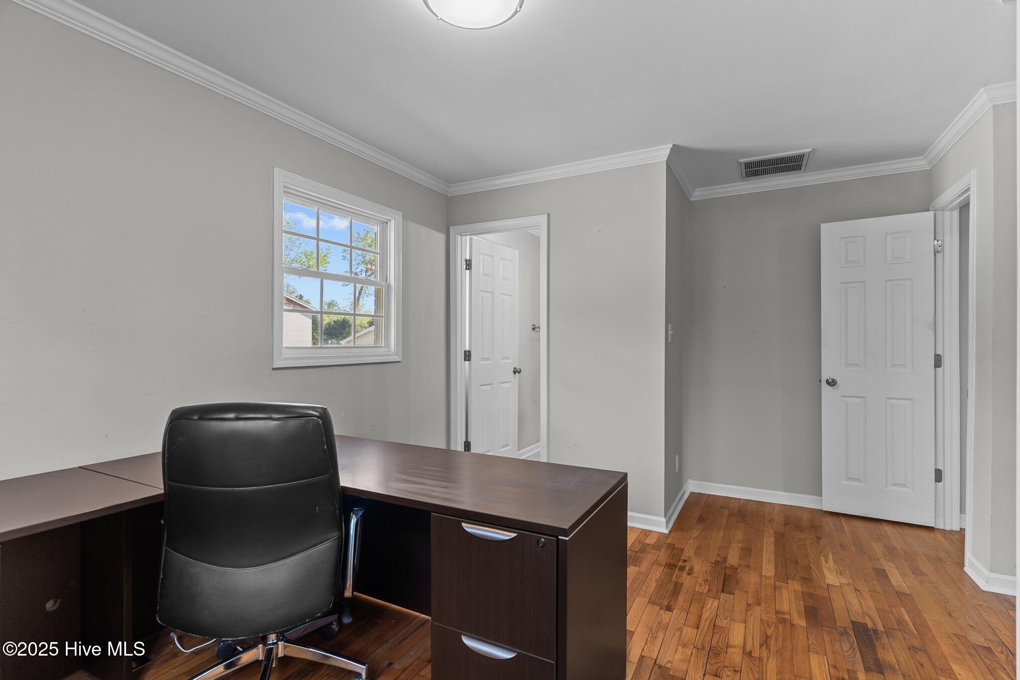 1534 N Kerr Avenue Property Photo 26