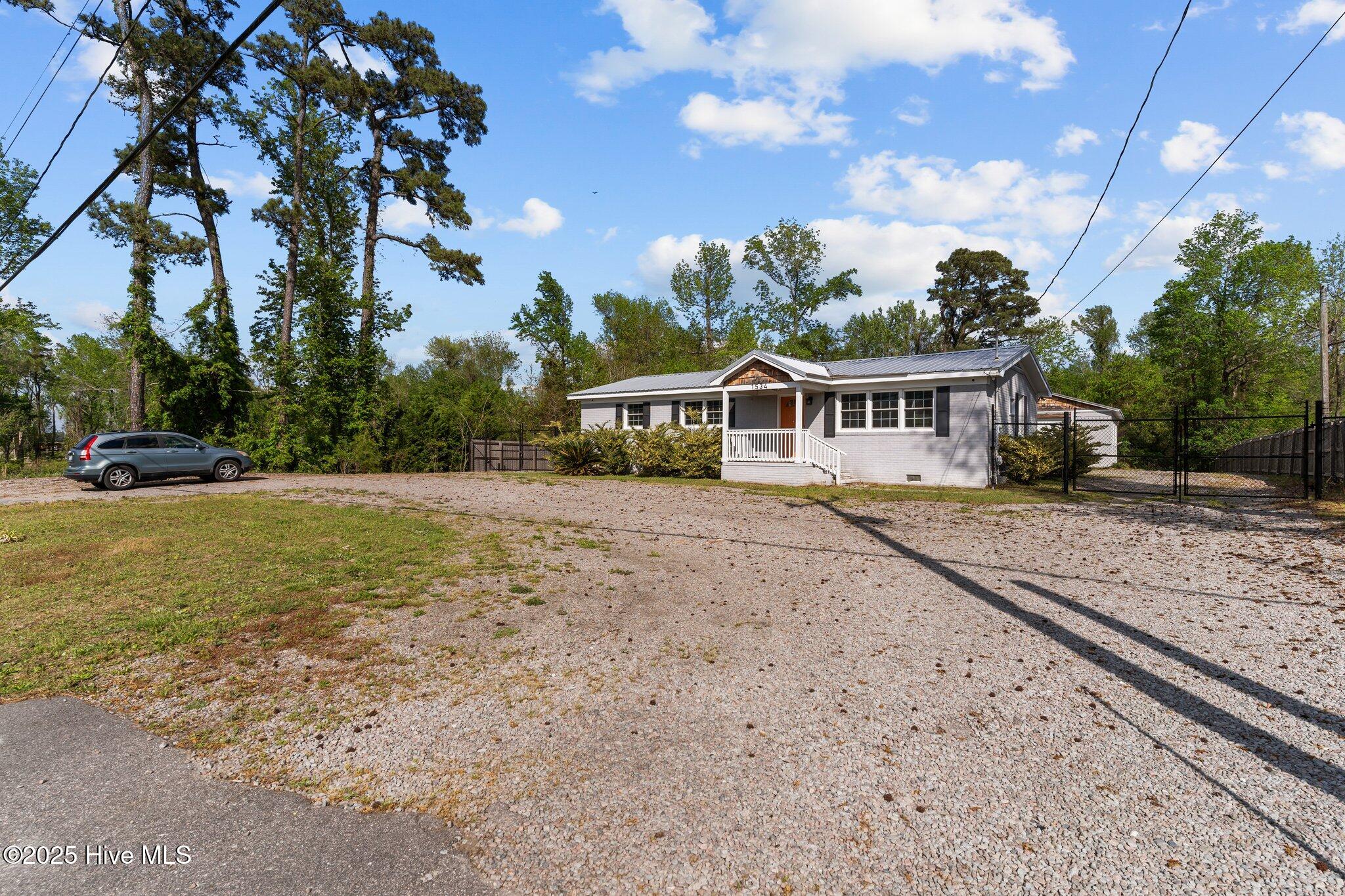 1534 N Kerr Avenue Property Photo 37