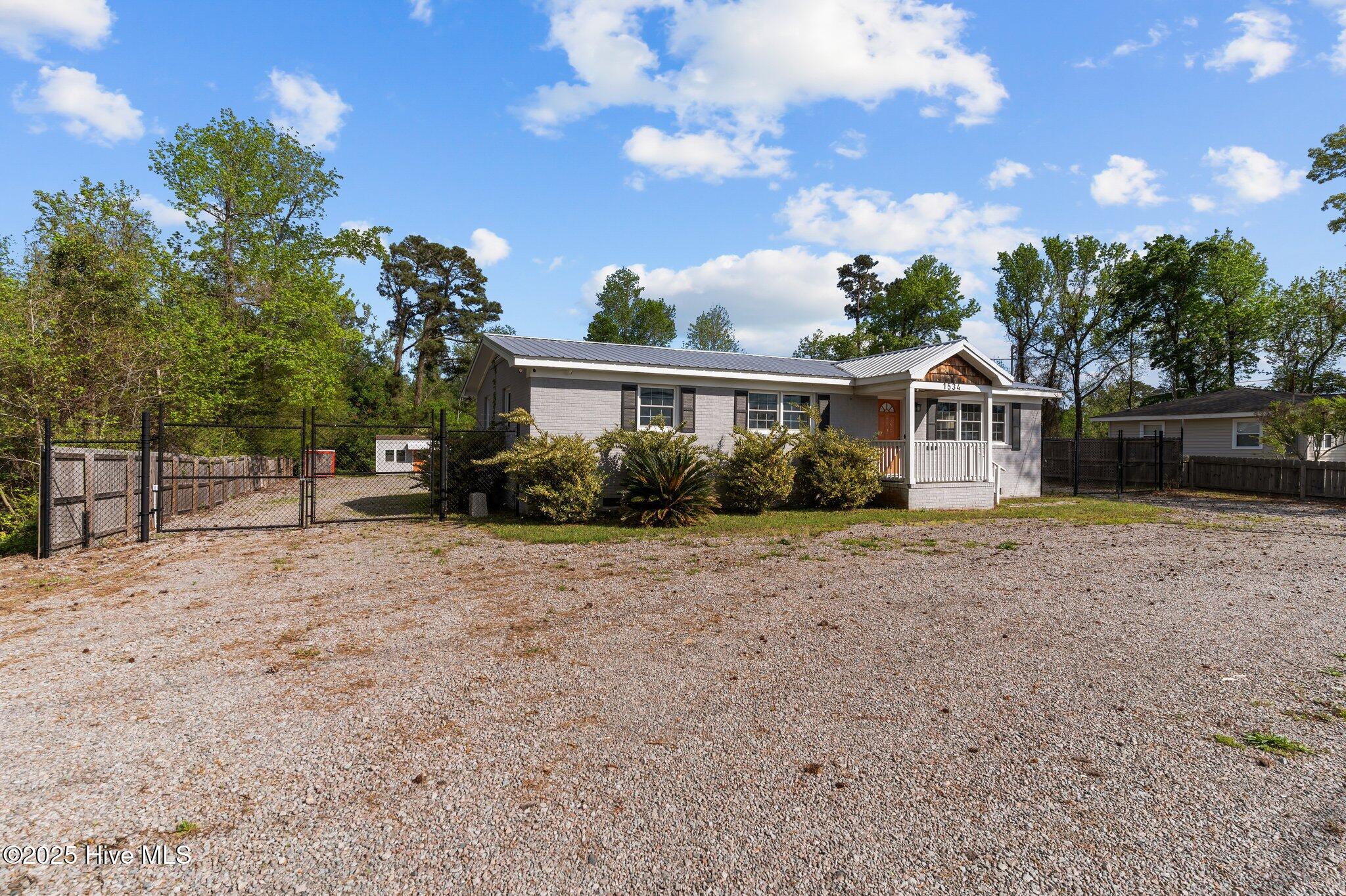 1534 N Kerr Avenue Property Photo 39
