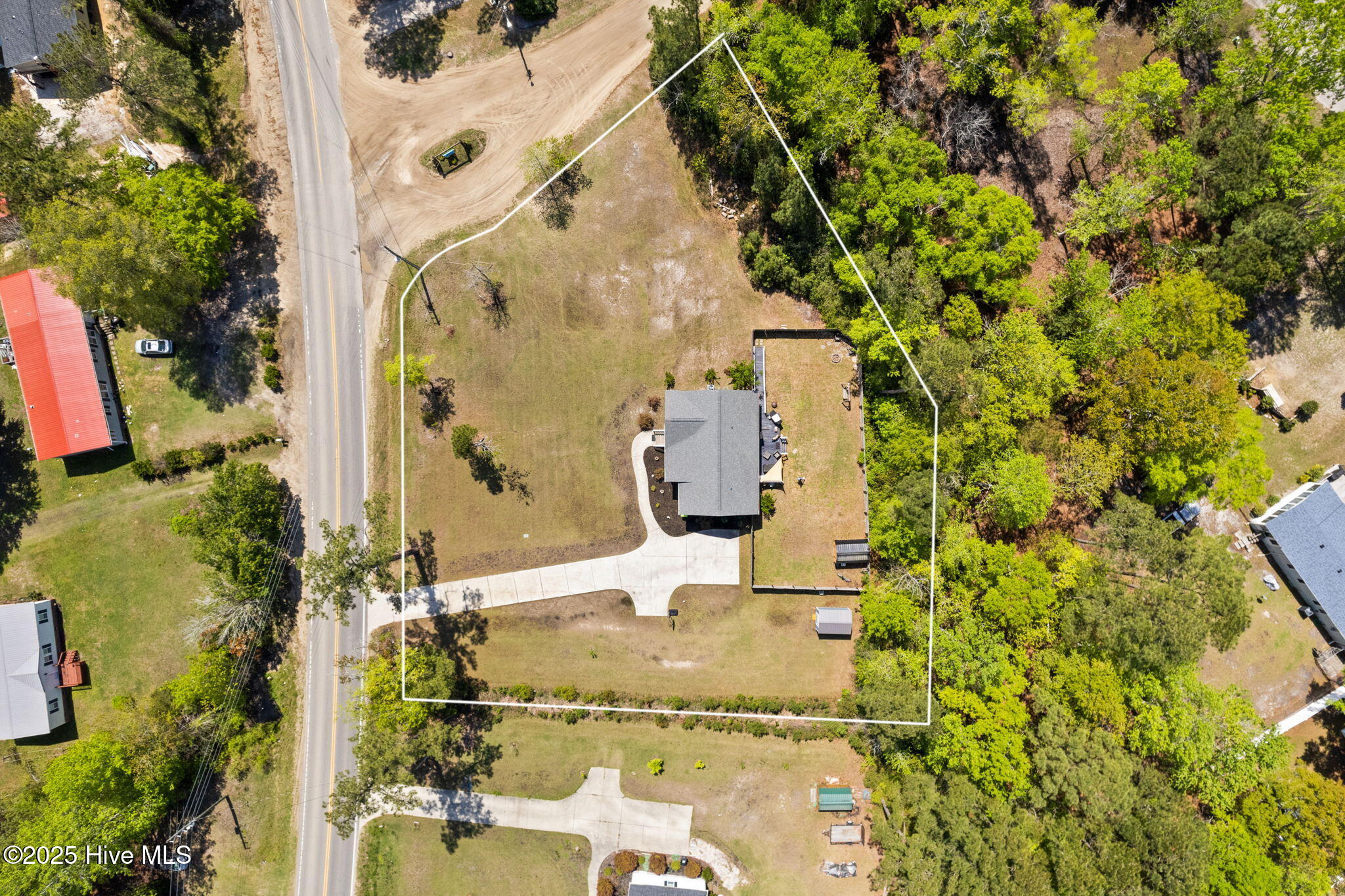 1193 Stone Chimney Road Property Photo 5