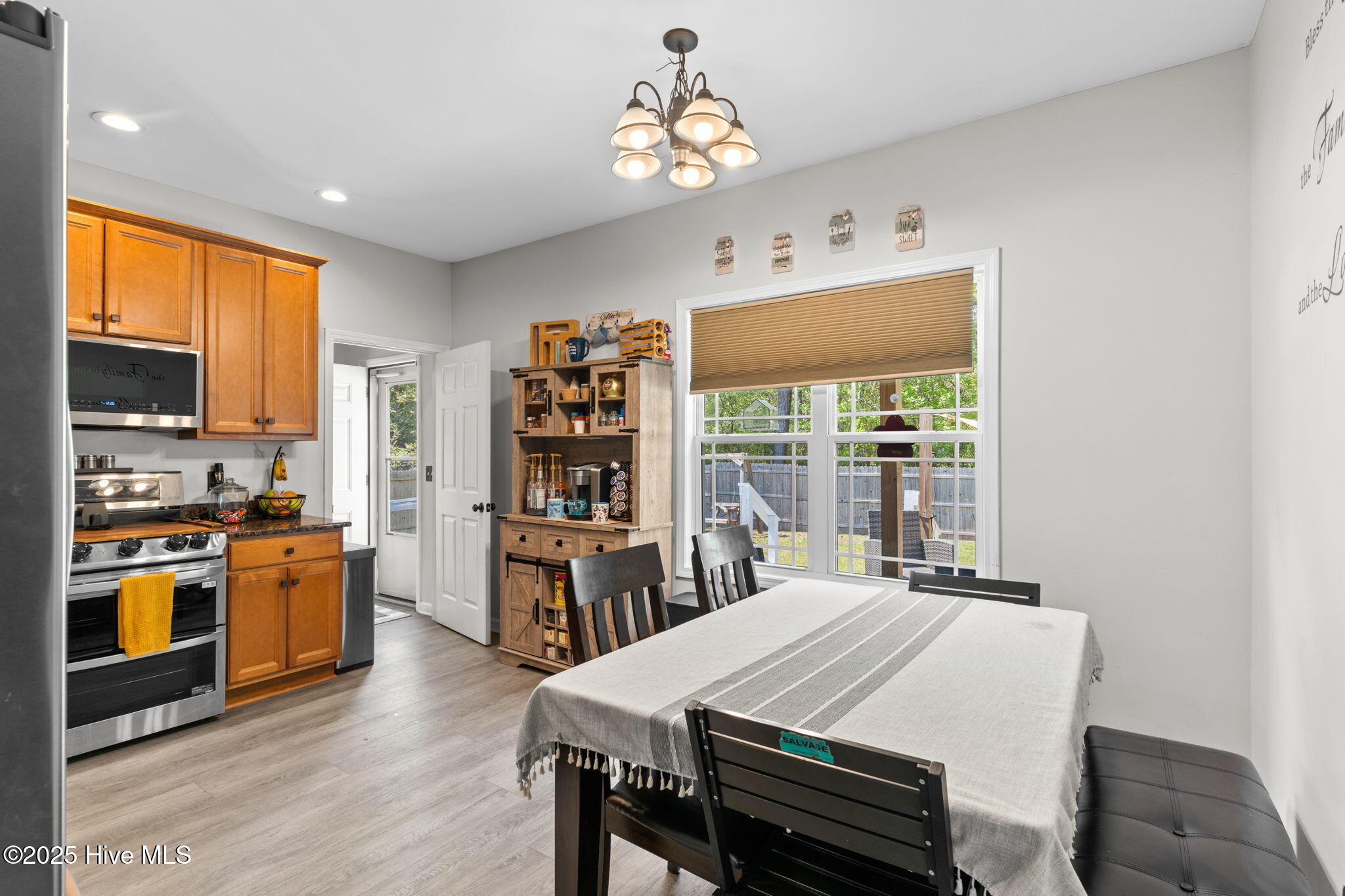 1193 Stone Chimney Road Property Photo 9