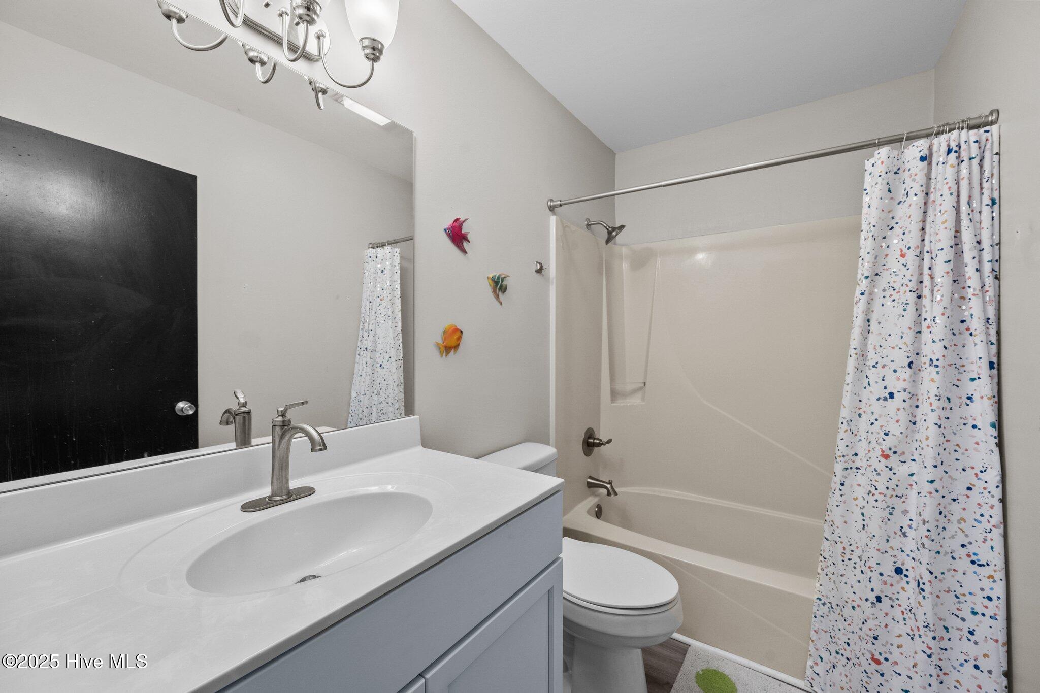 1507 Easy Street Property Photo 10