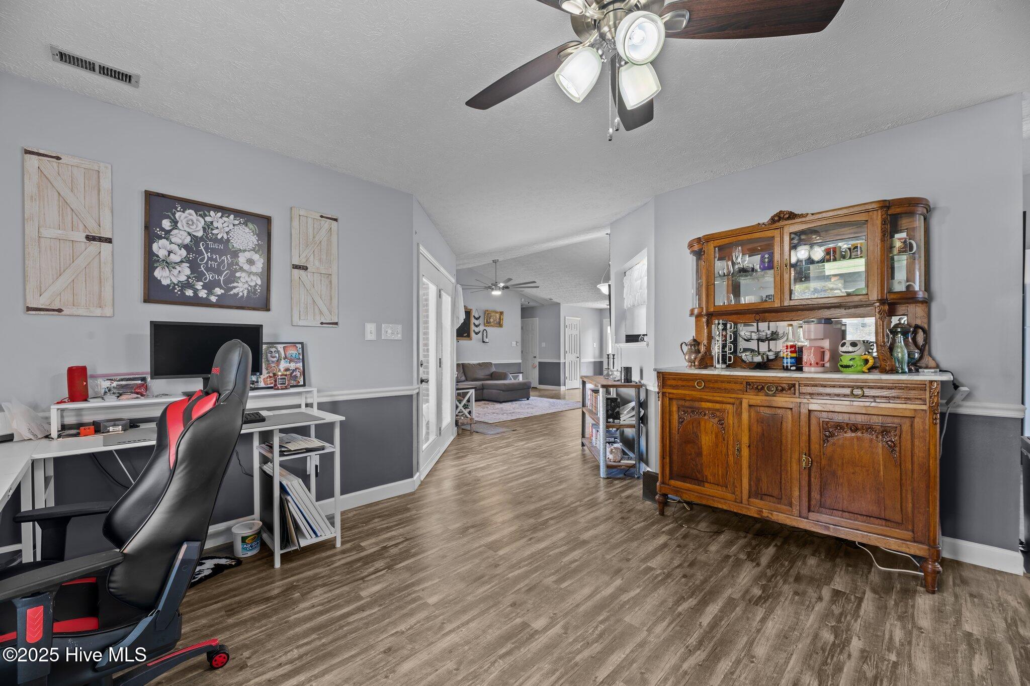 105 S Forest Drive Property Photo 33