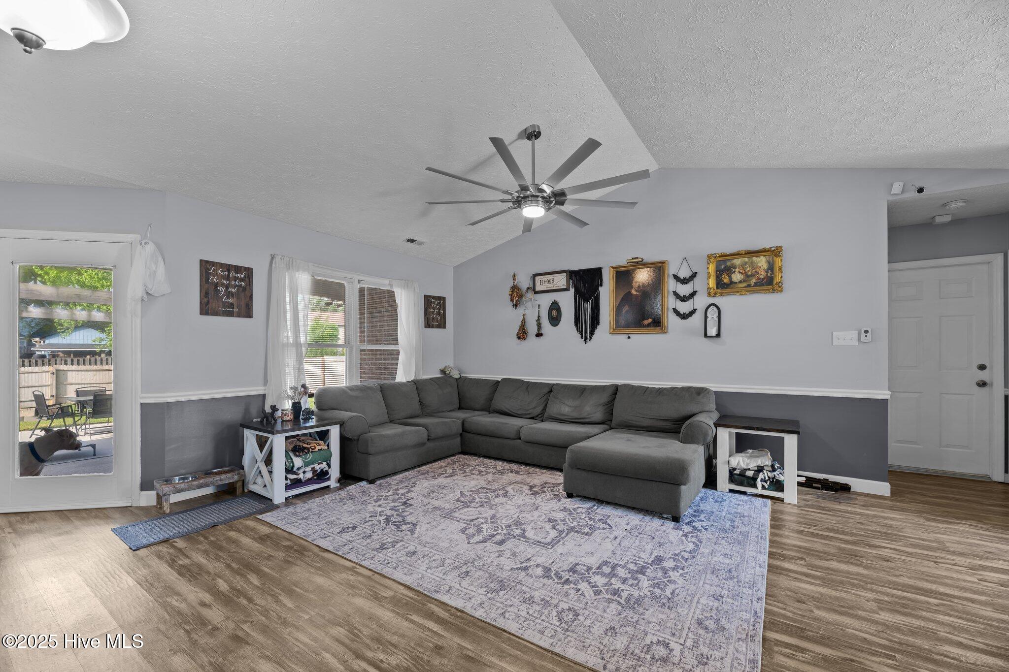 105 S Forest Drive Property Photo 35