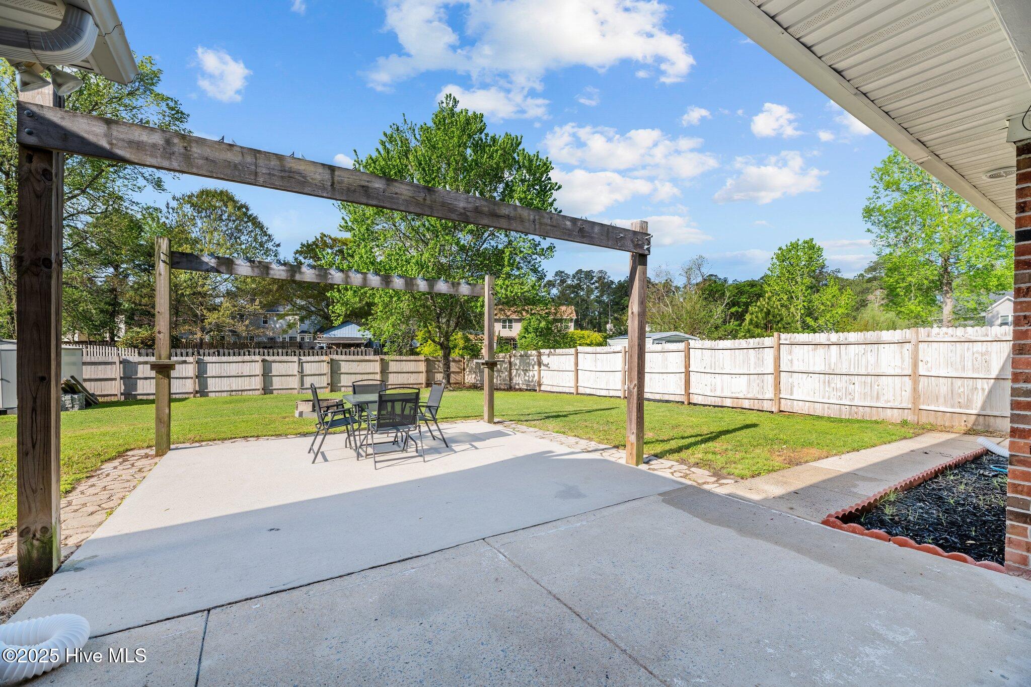 105 S Forest Drive Property Photo 49