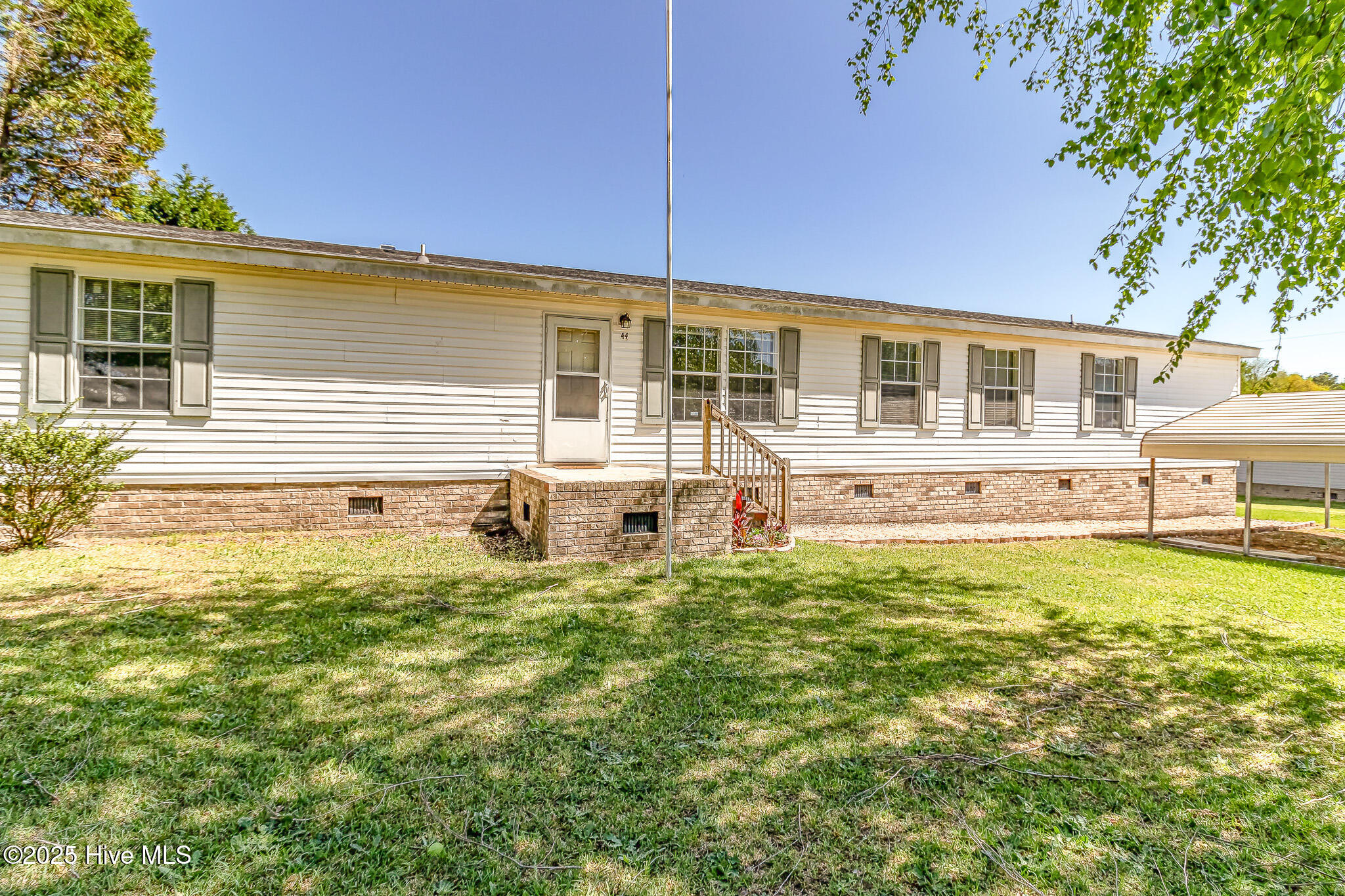 44 Wall Street Property Photo