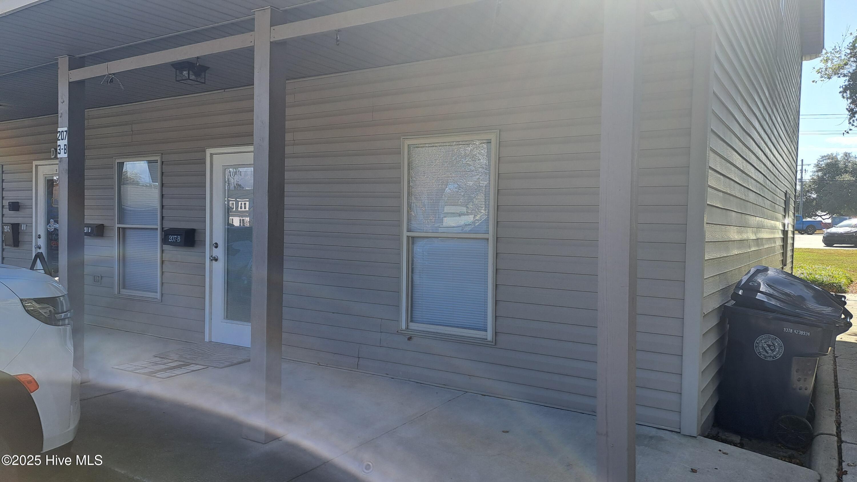 207 N 35th Street B Property Photo 1