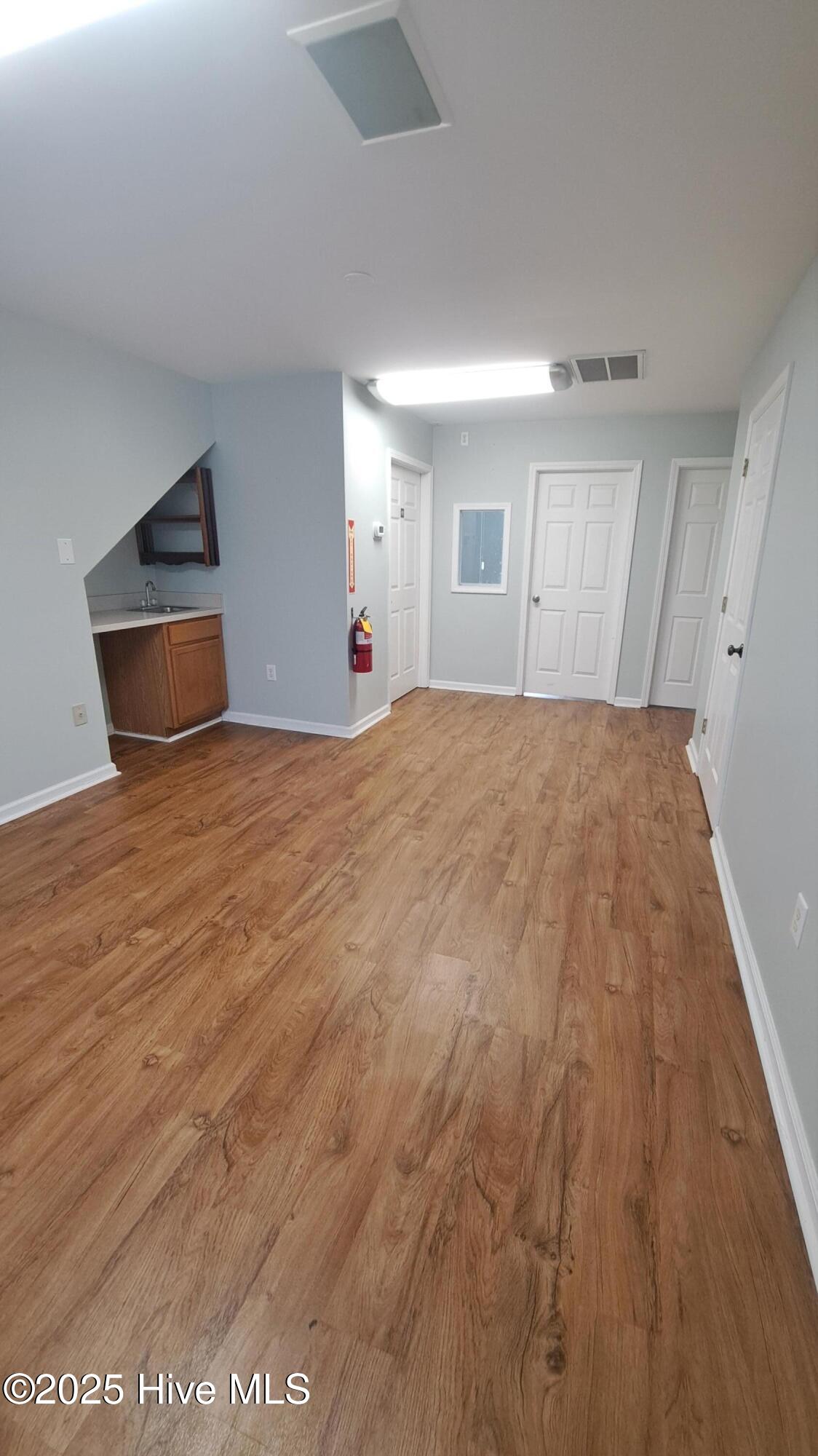 207 N 35th Street B Property Photo 2