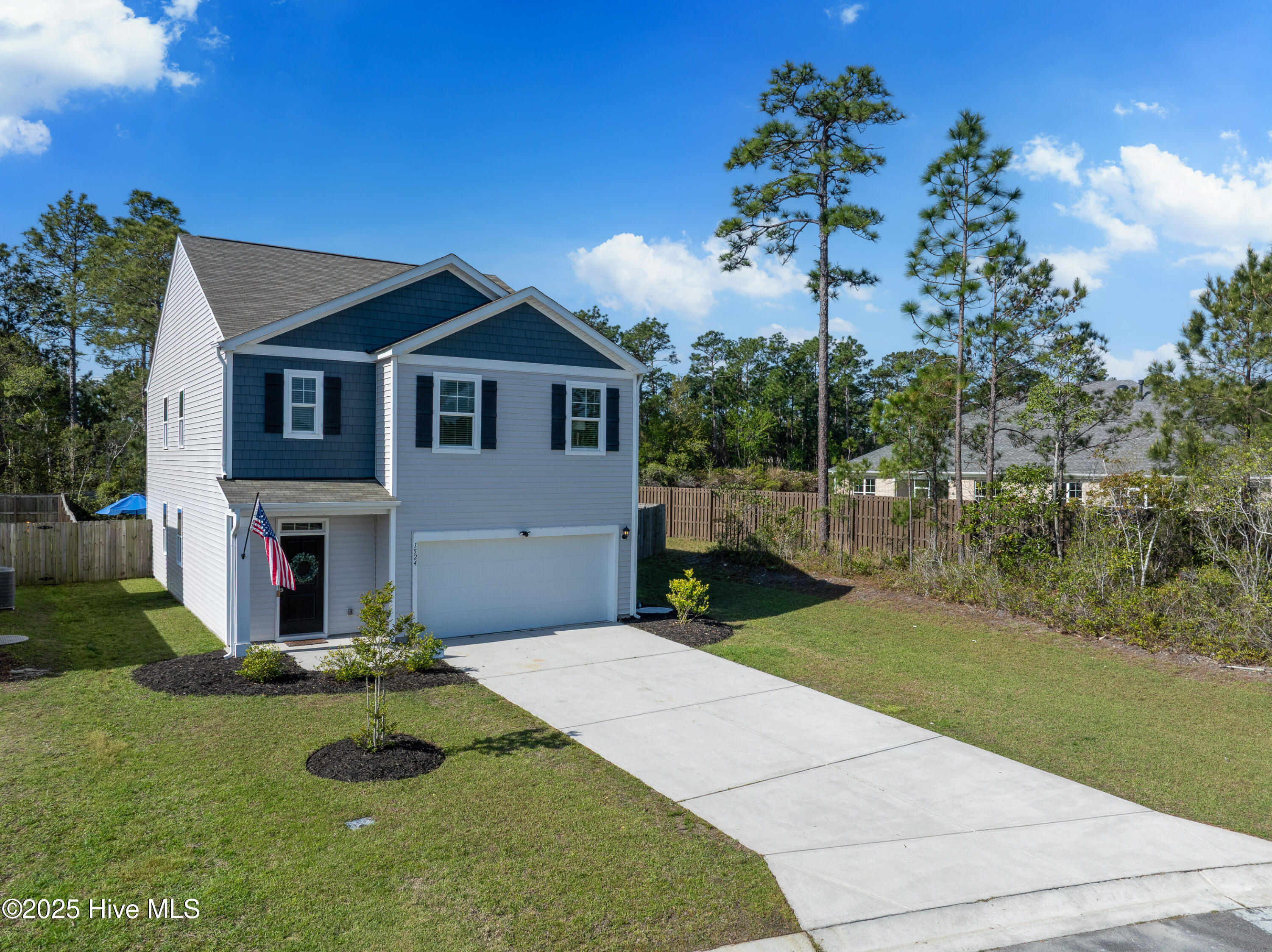 1524 Pleasant Hollow Court Property Photo 2