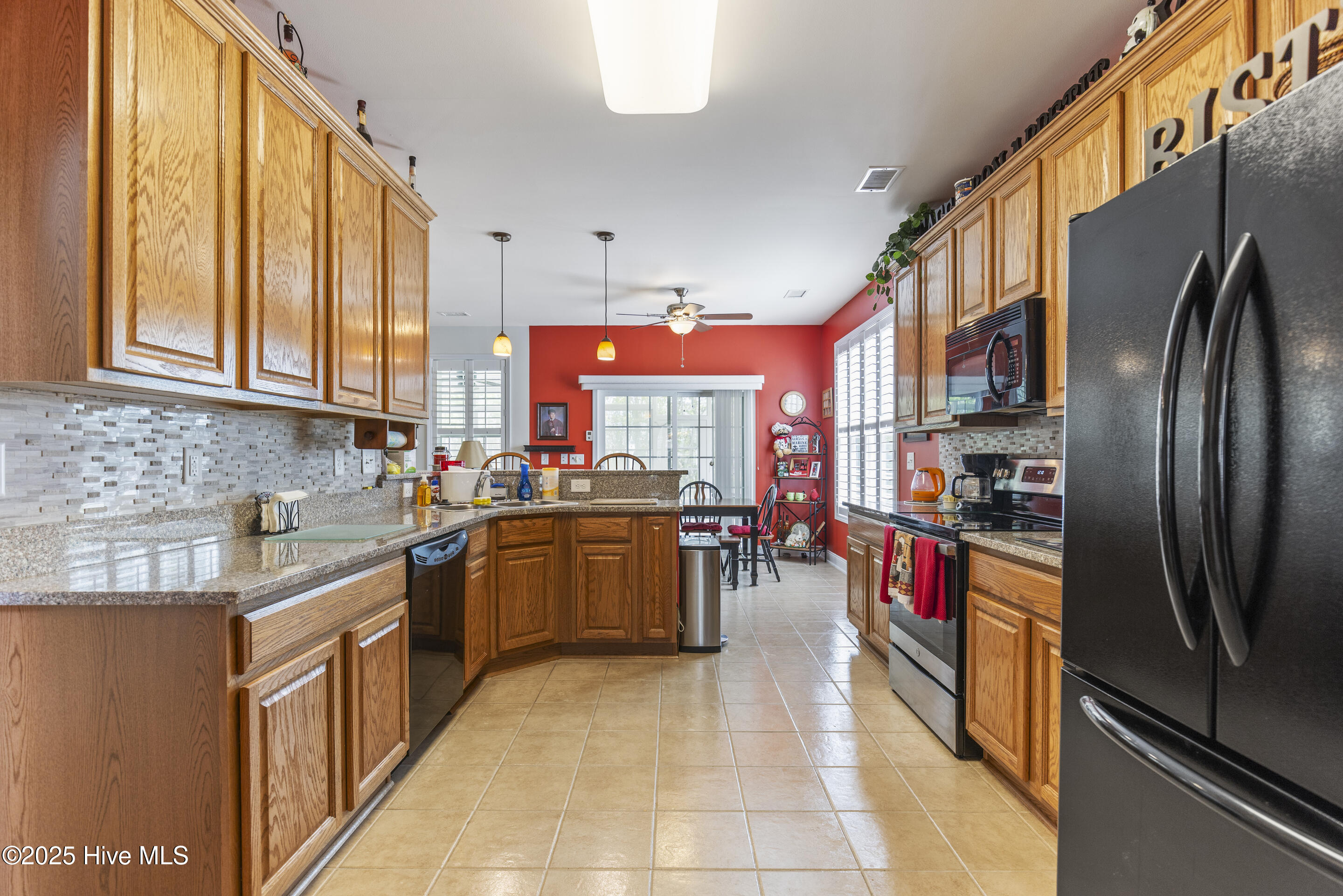 256 Downing Glen Place Property Photo 15