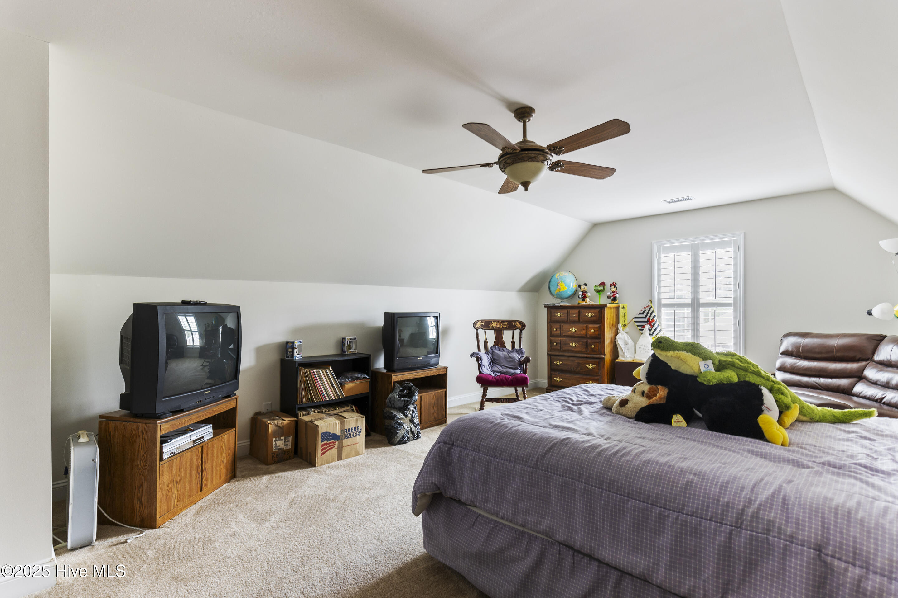 256 Downing Glen Place Property Photo 44