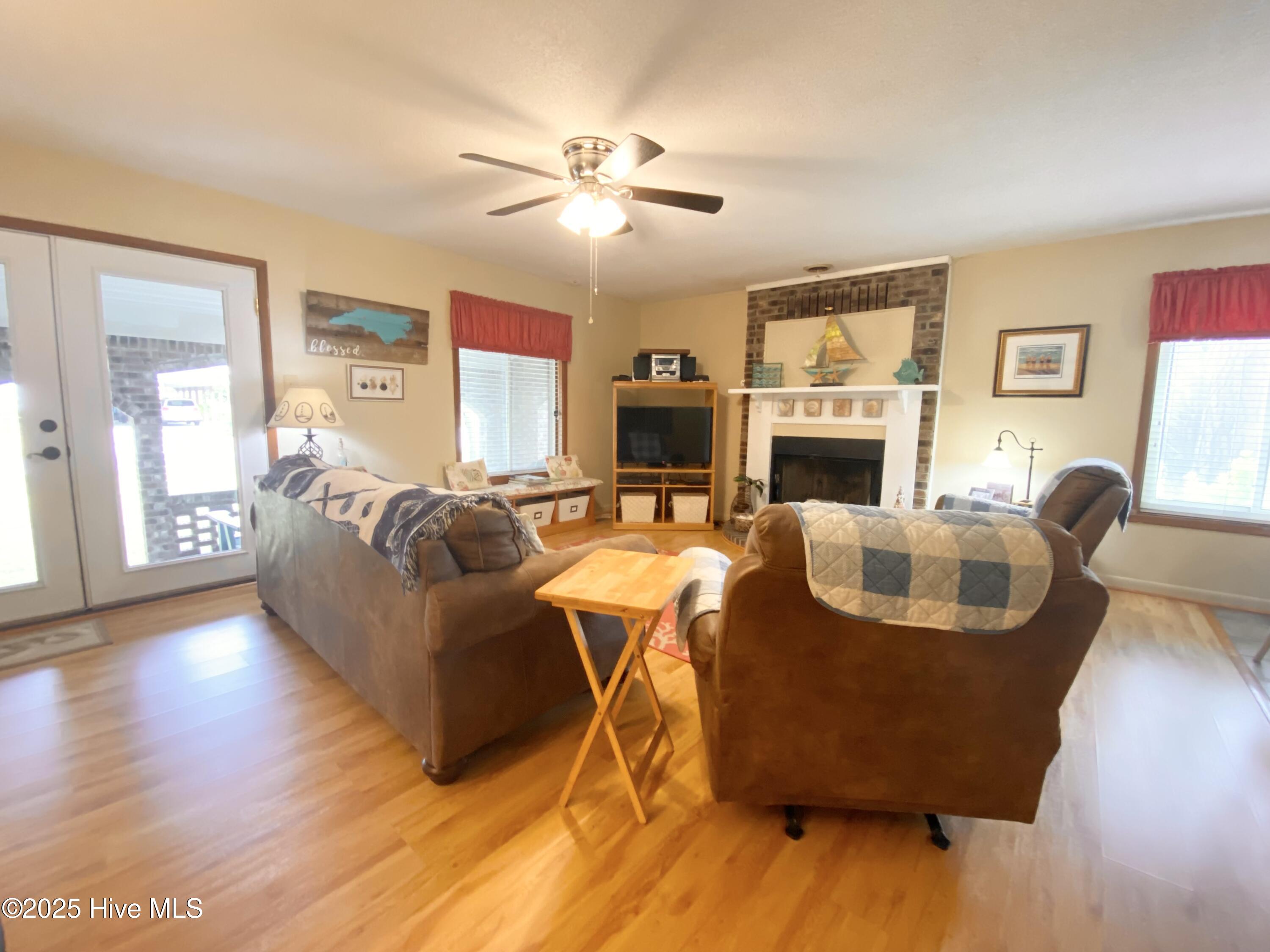 201 Ne 48th Street Property Photo 7