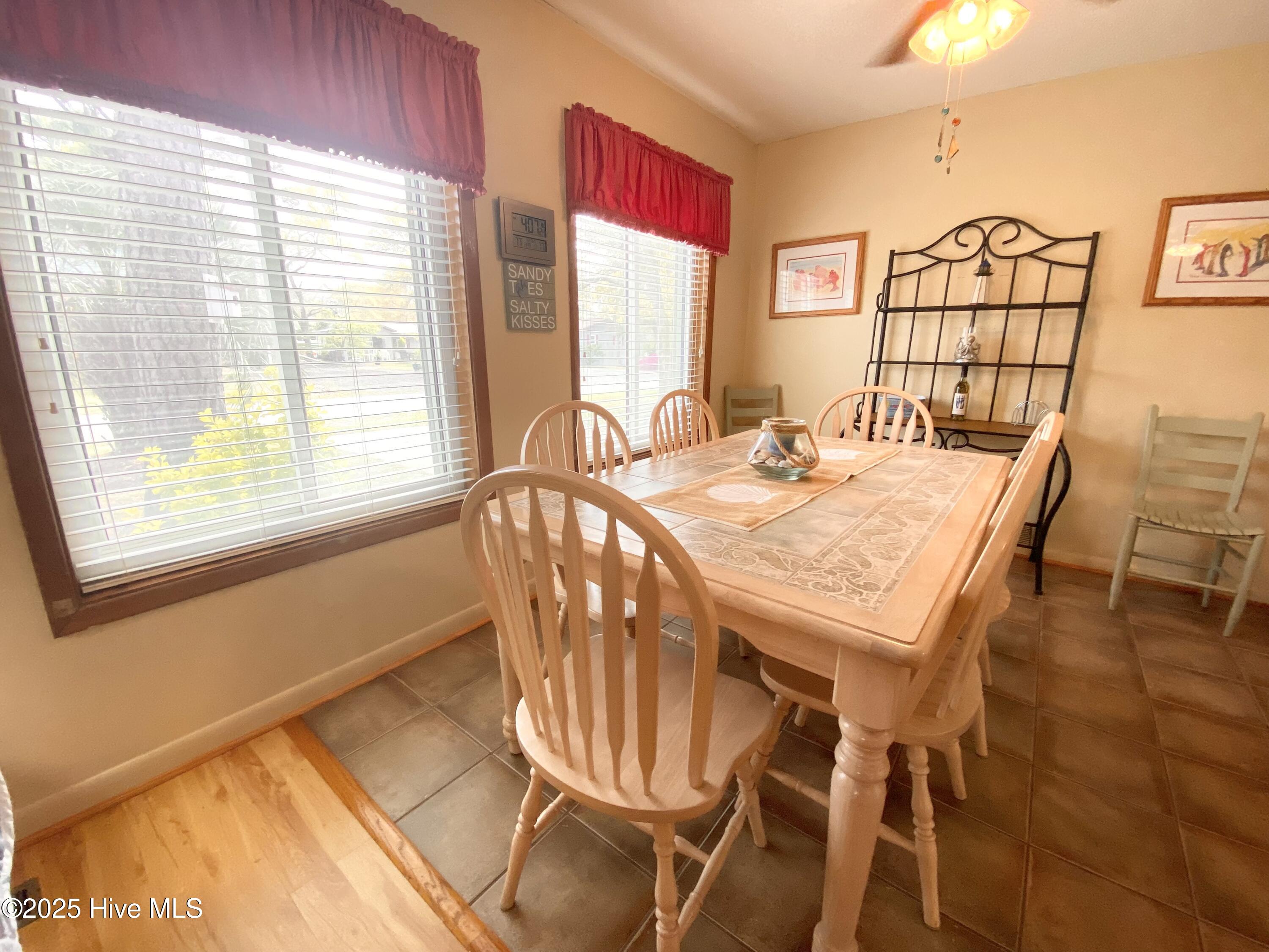 201 Ne 48th Street Property Photo 9