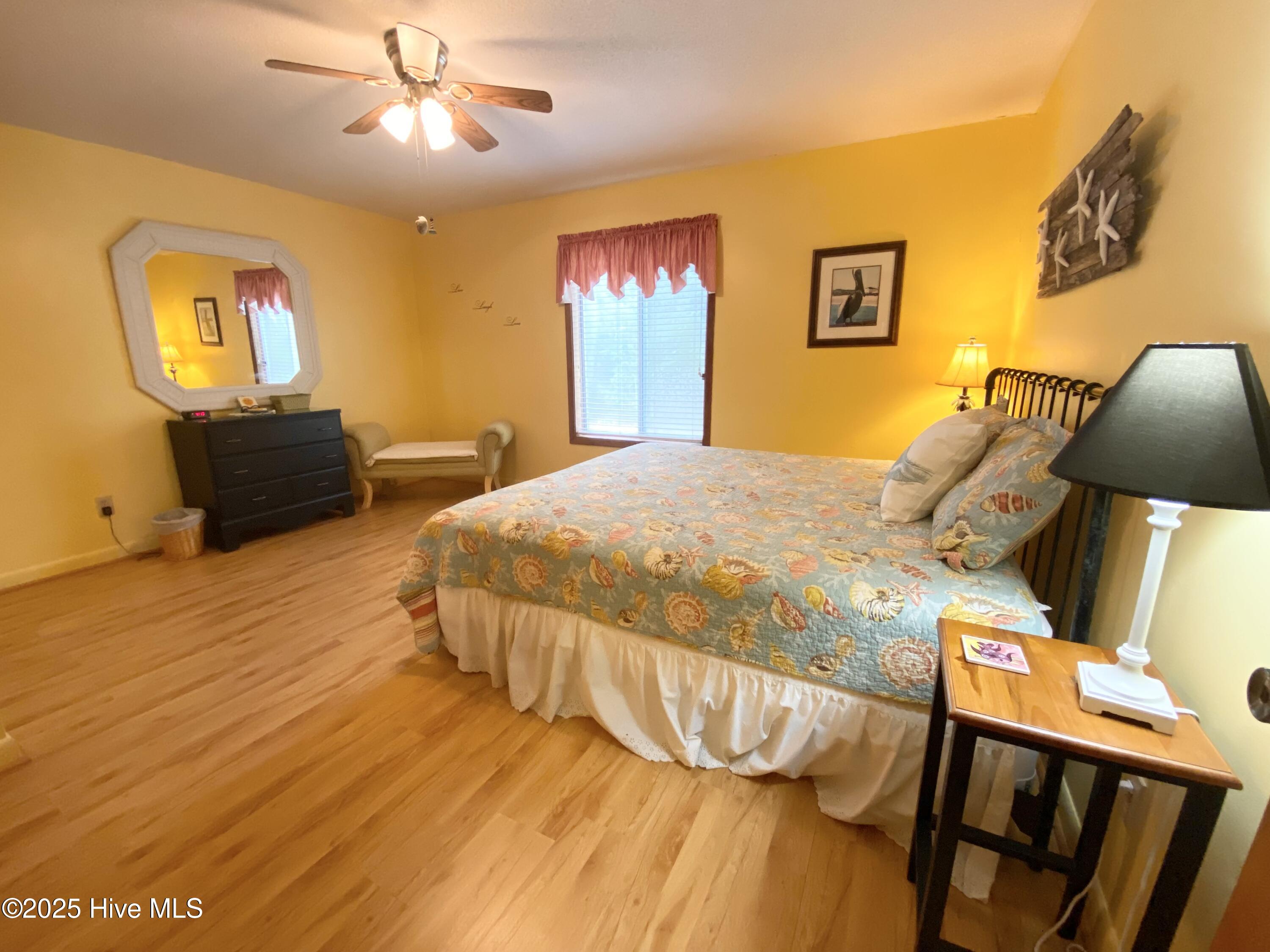 201 Ne 48th Street Property Photo 17