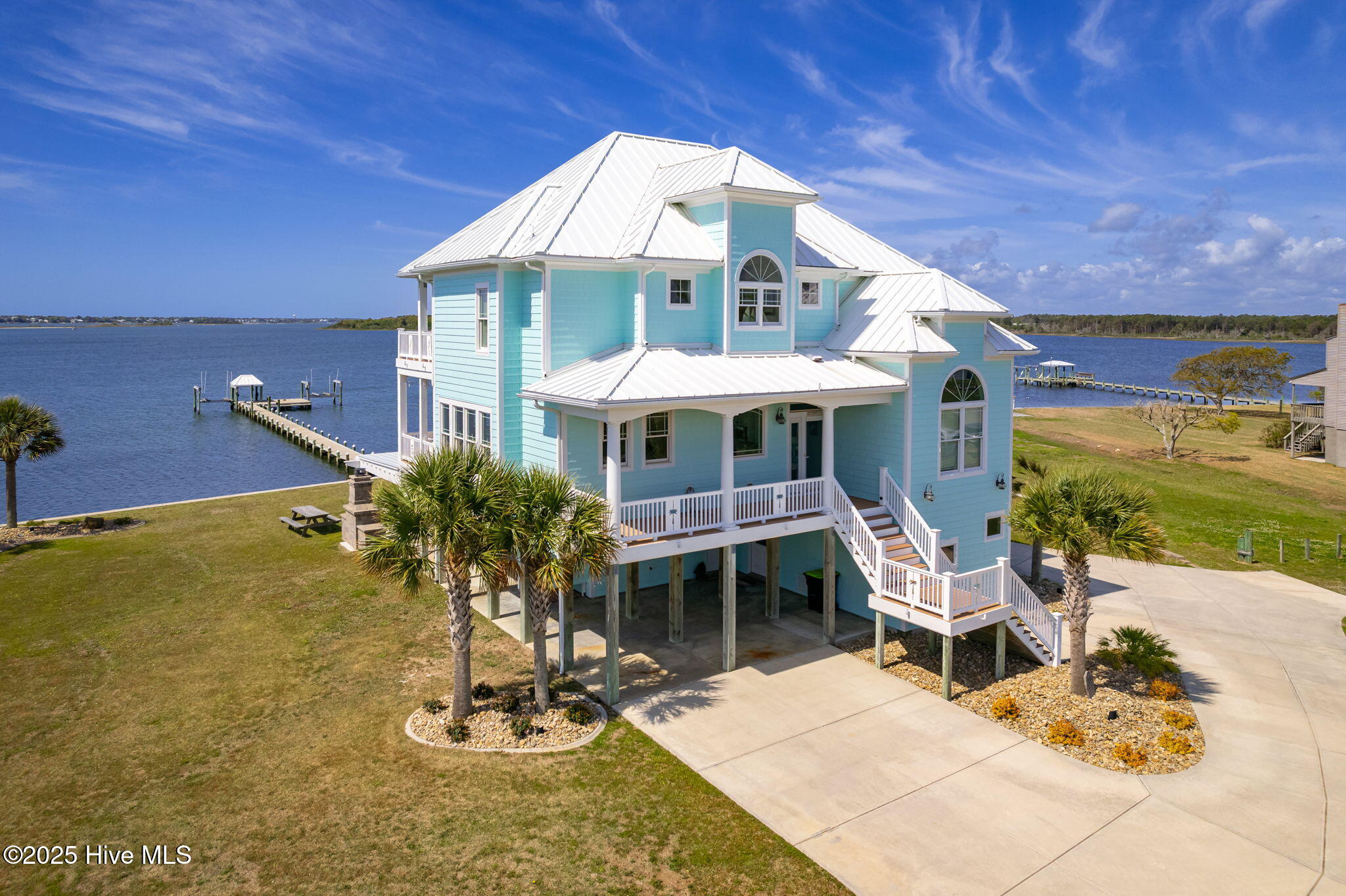389 Live Oak Road Property Photo