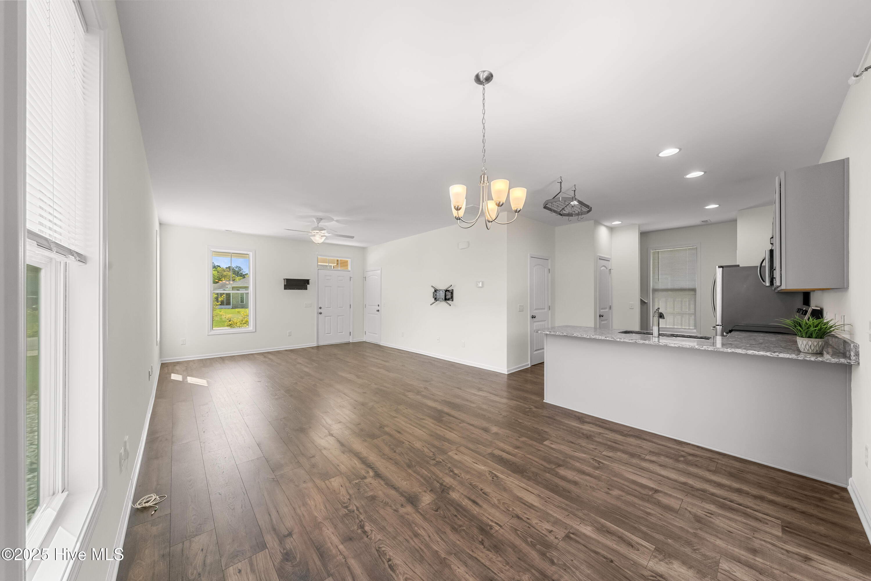9421 Cassadine Court Property Photo 11