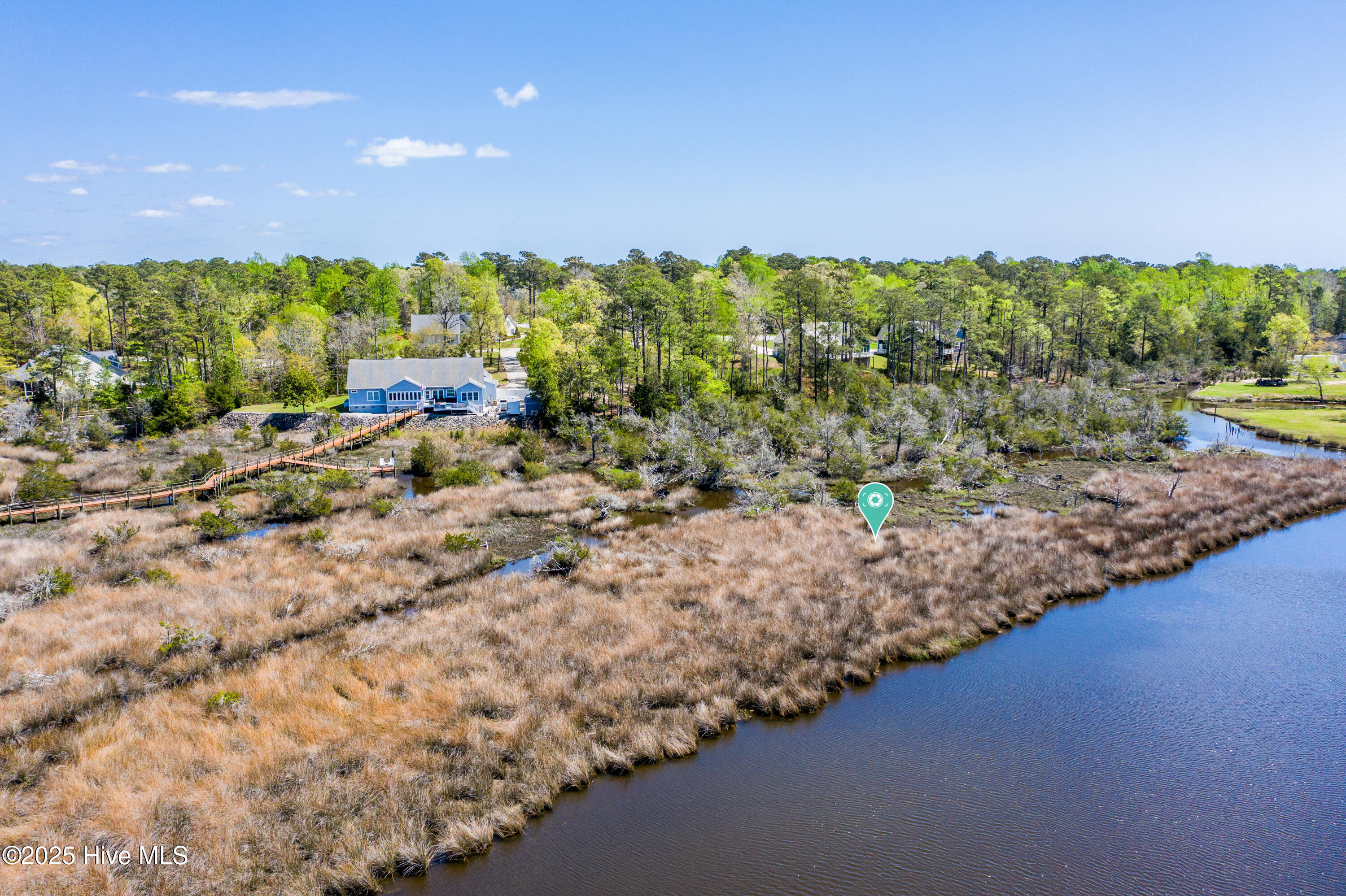209 Creek View Circle Property Photo 4