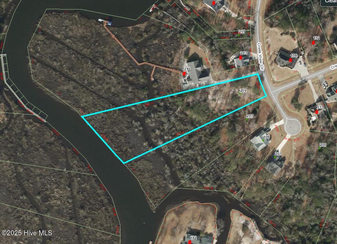 209 Creek View Circle Property Photo 5