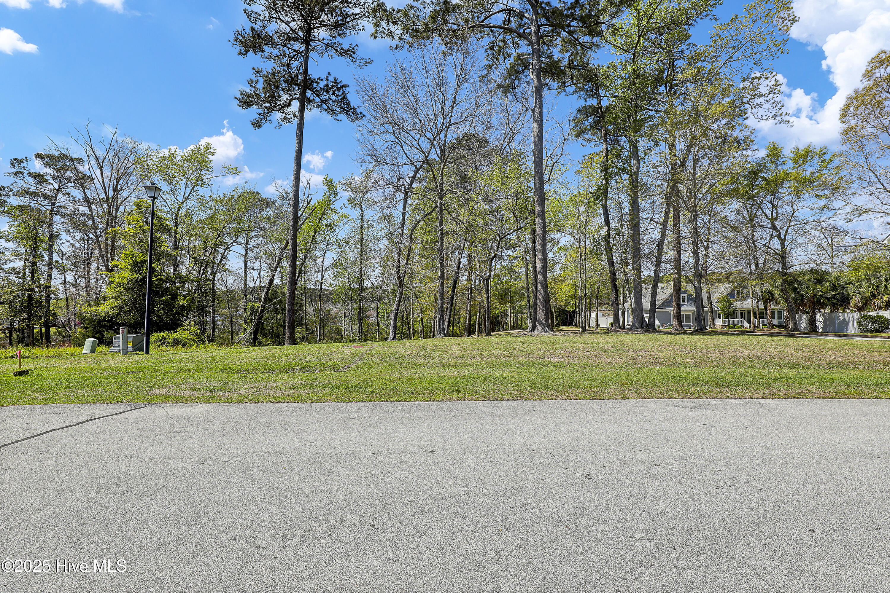 209 Creek View Circle Property Photo 14