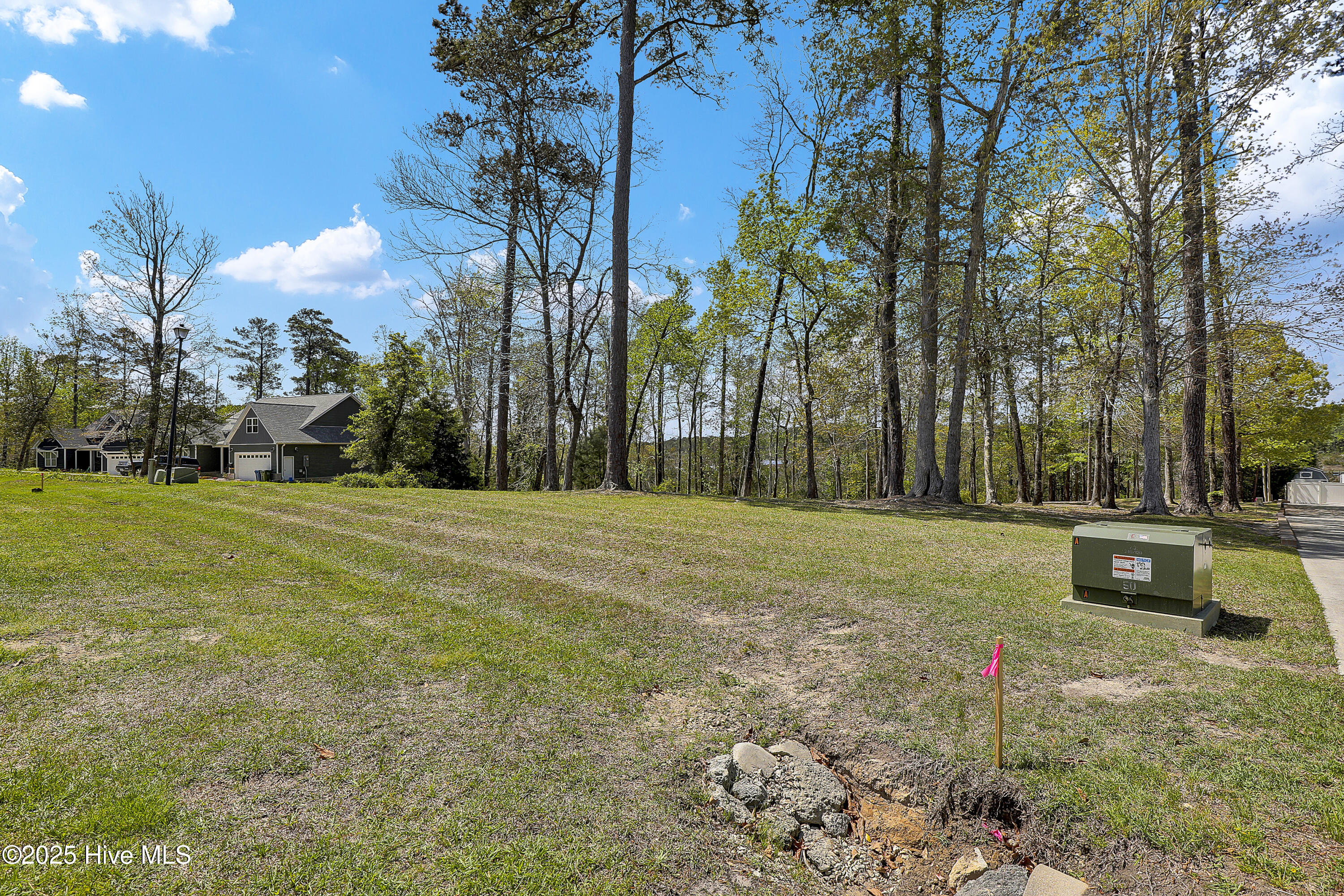 209 Creek View Circle Property Photo 15