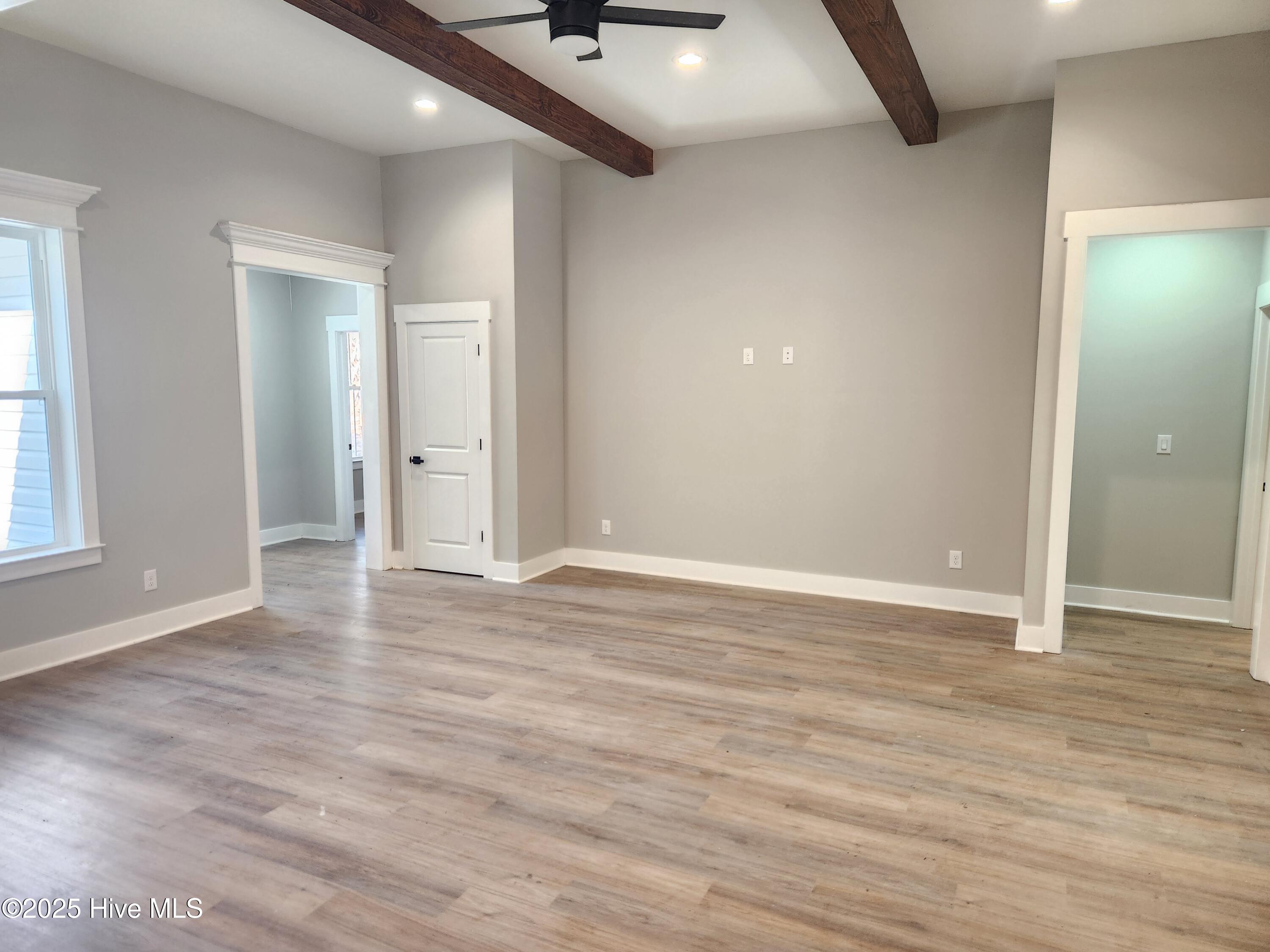 188 Bayyard Court Property Photo 9