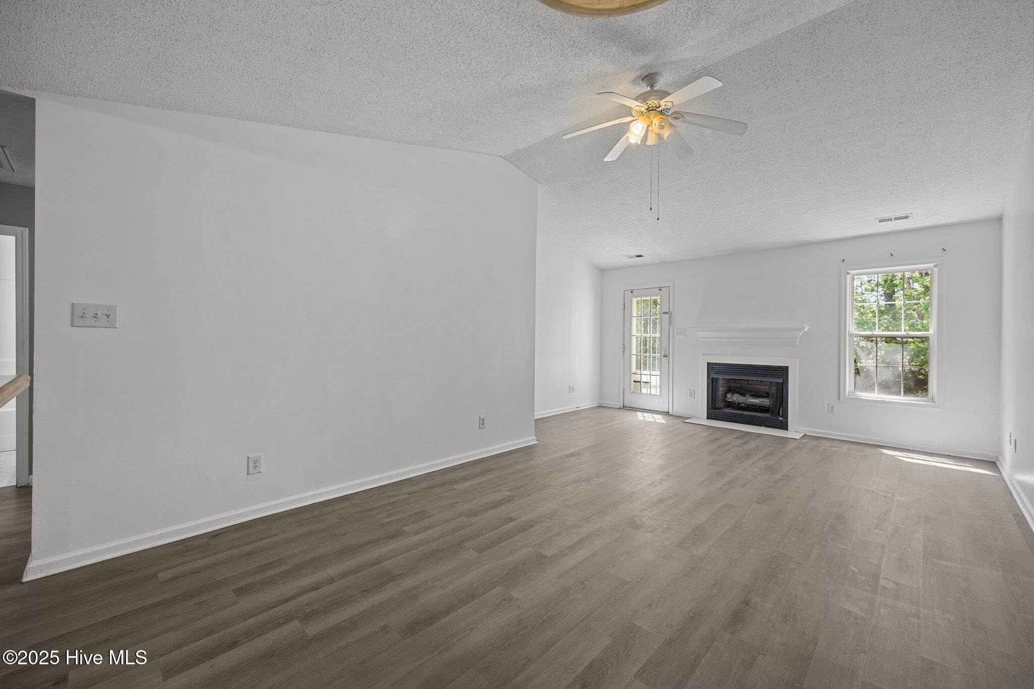 126 Jerrett Lane Property Photo 9
