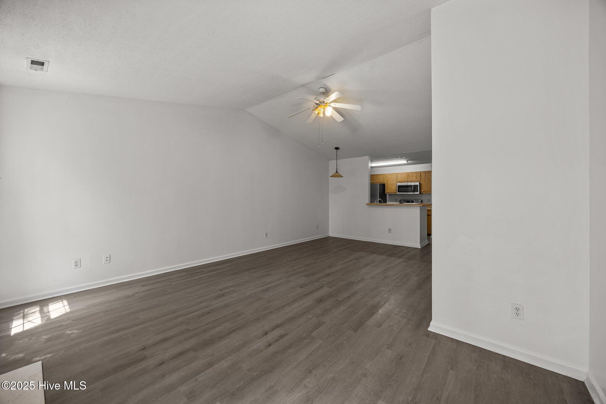 126 Jerrett Lane Property Photo 10