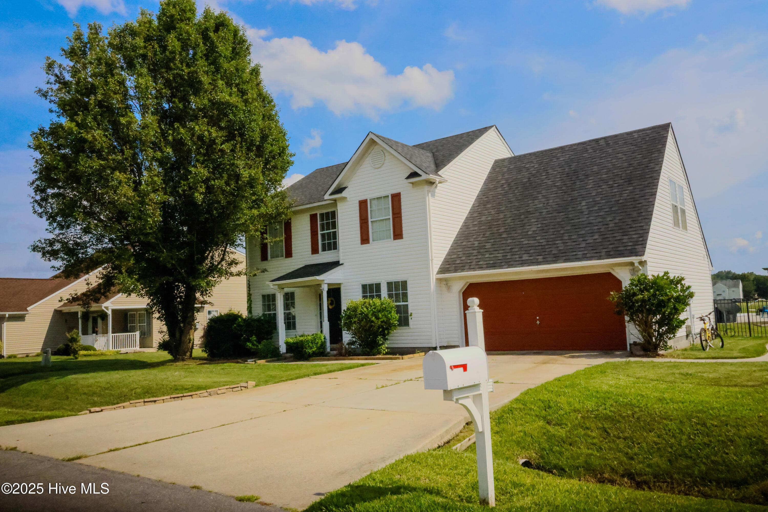 169 Green View Road Property Photo 1