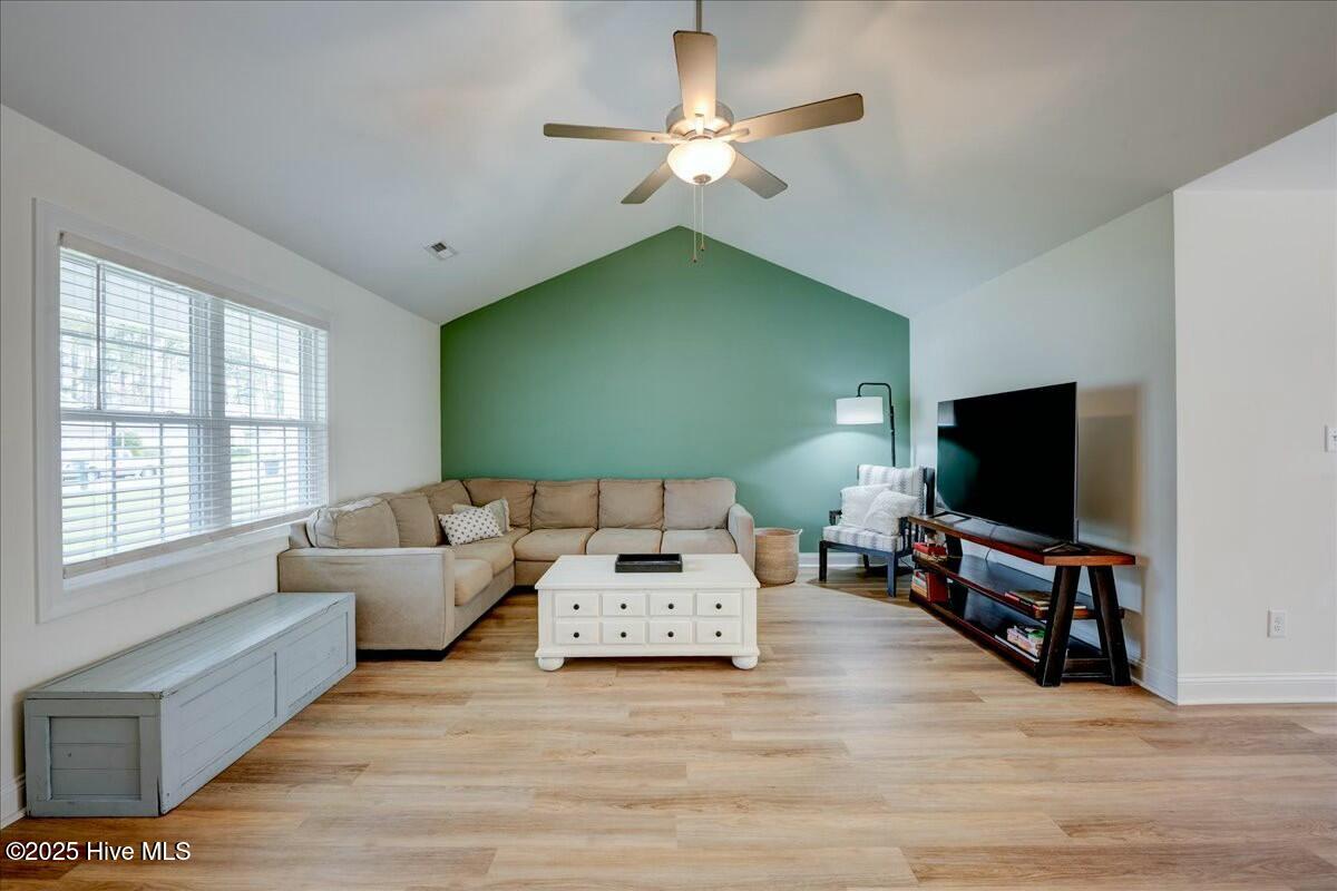 175 Oakley Drive Property Photo 7