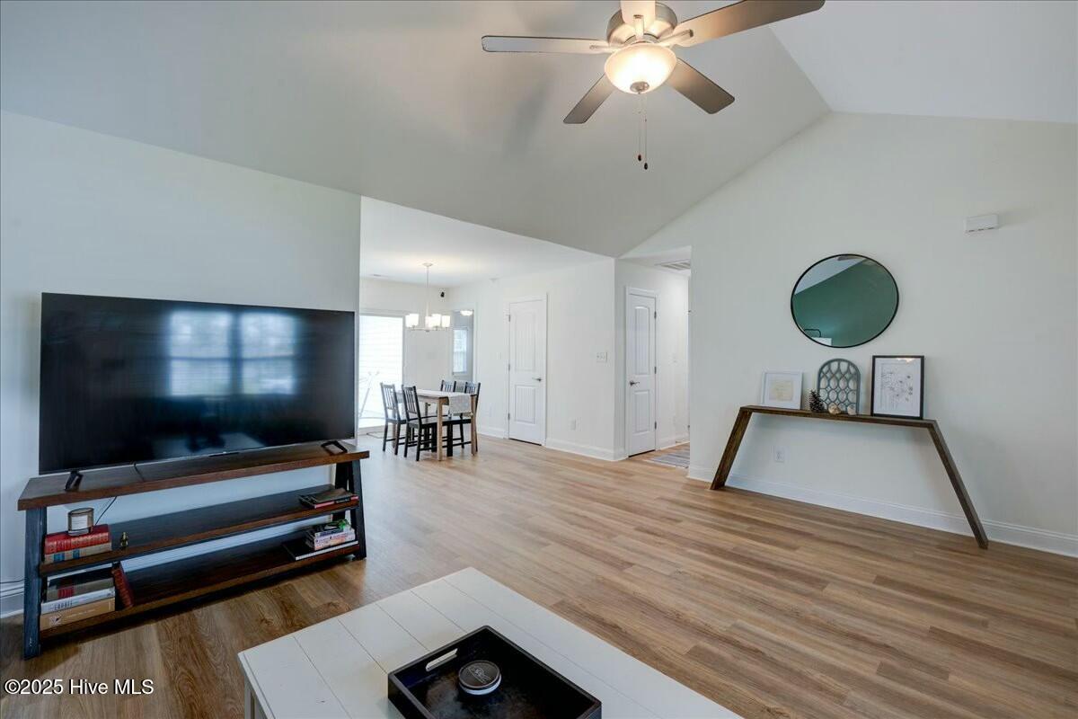 175 Oakley Drive Property Photo 8
