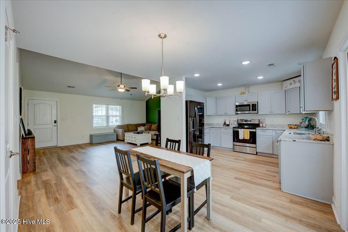 175 Oakley Drive Property Photo 12
