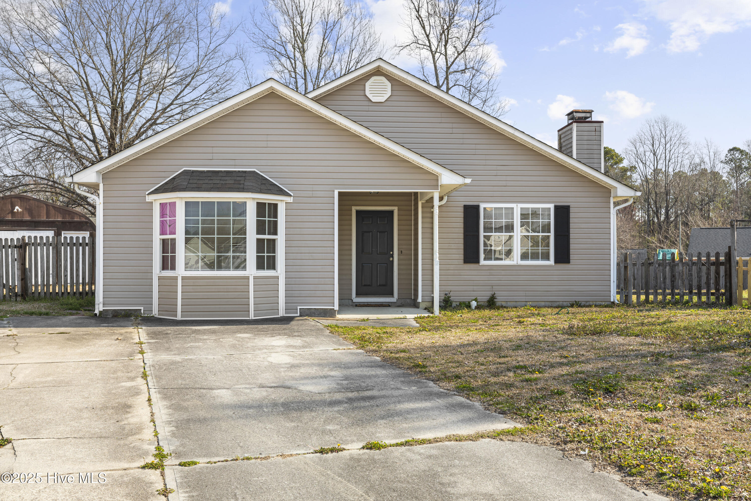 110 Vauhan Court Property Photo