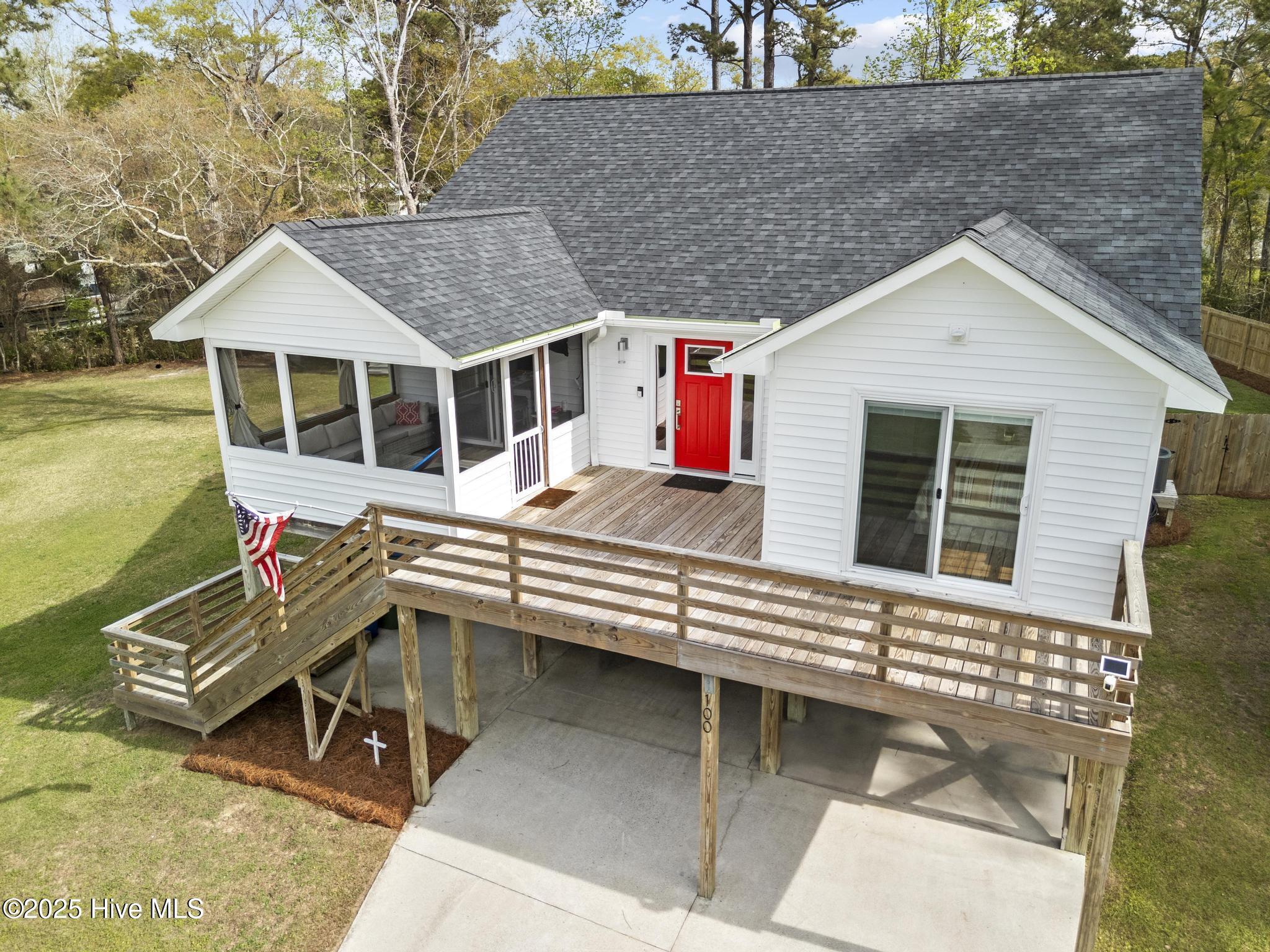 100 Barnacle Circle Property Photo 2