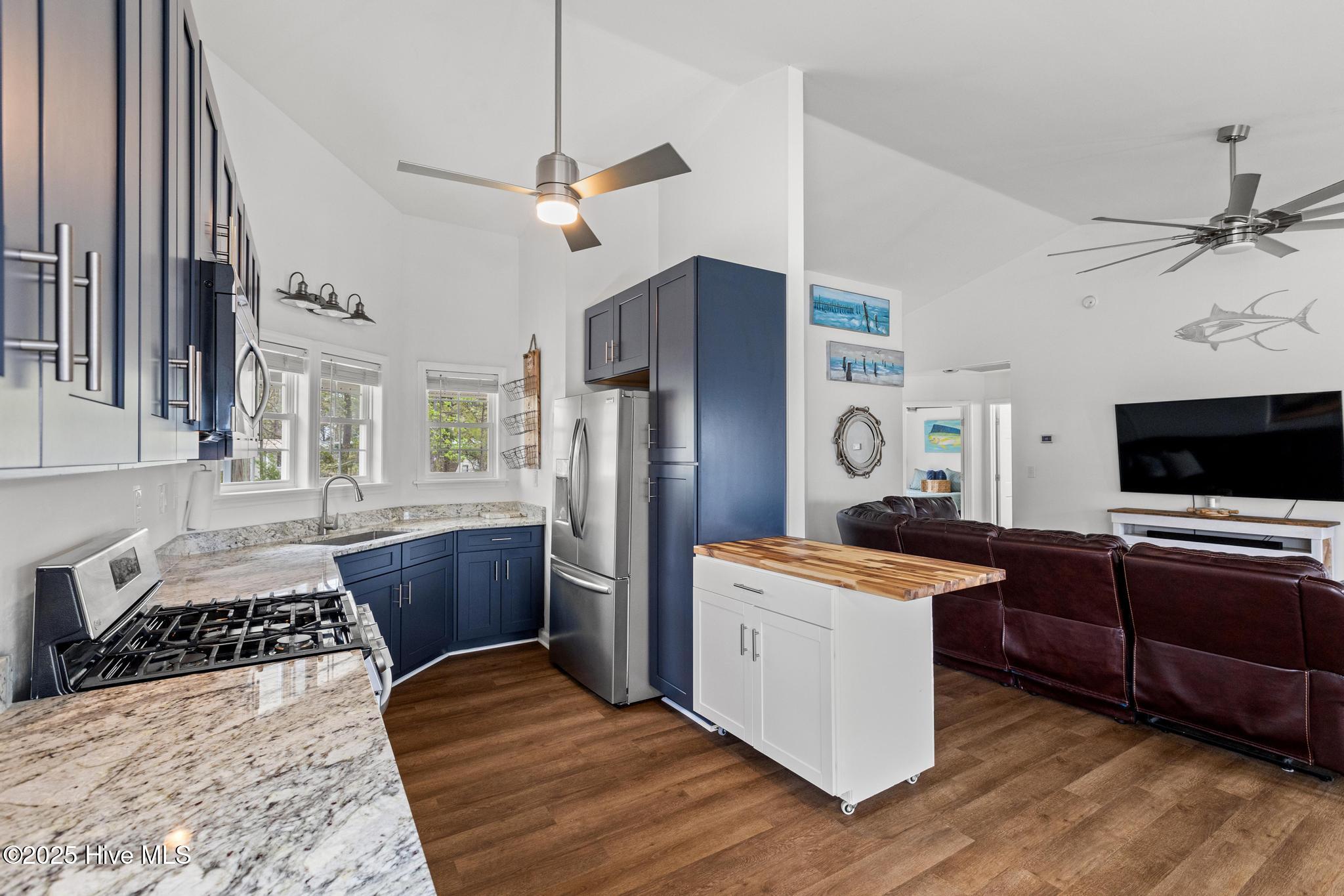 100 Barnacle Circle Property Photo 13