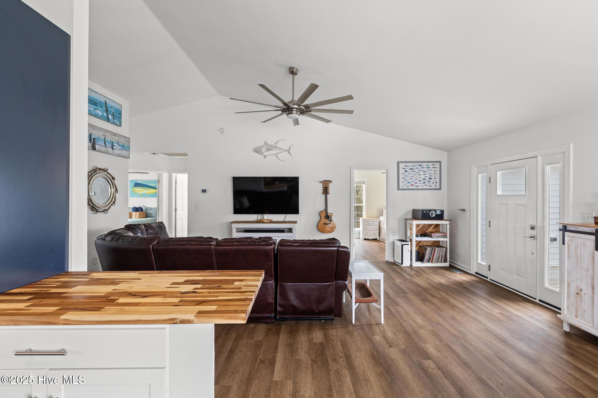 100 Barnacle Circle Property Photo 14