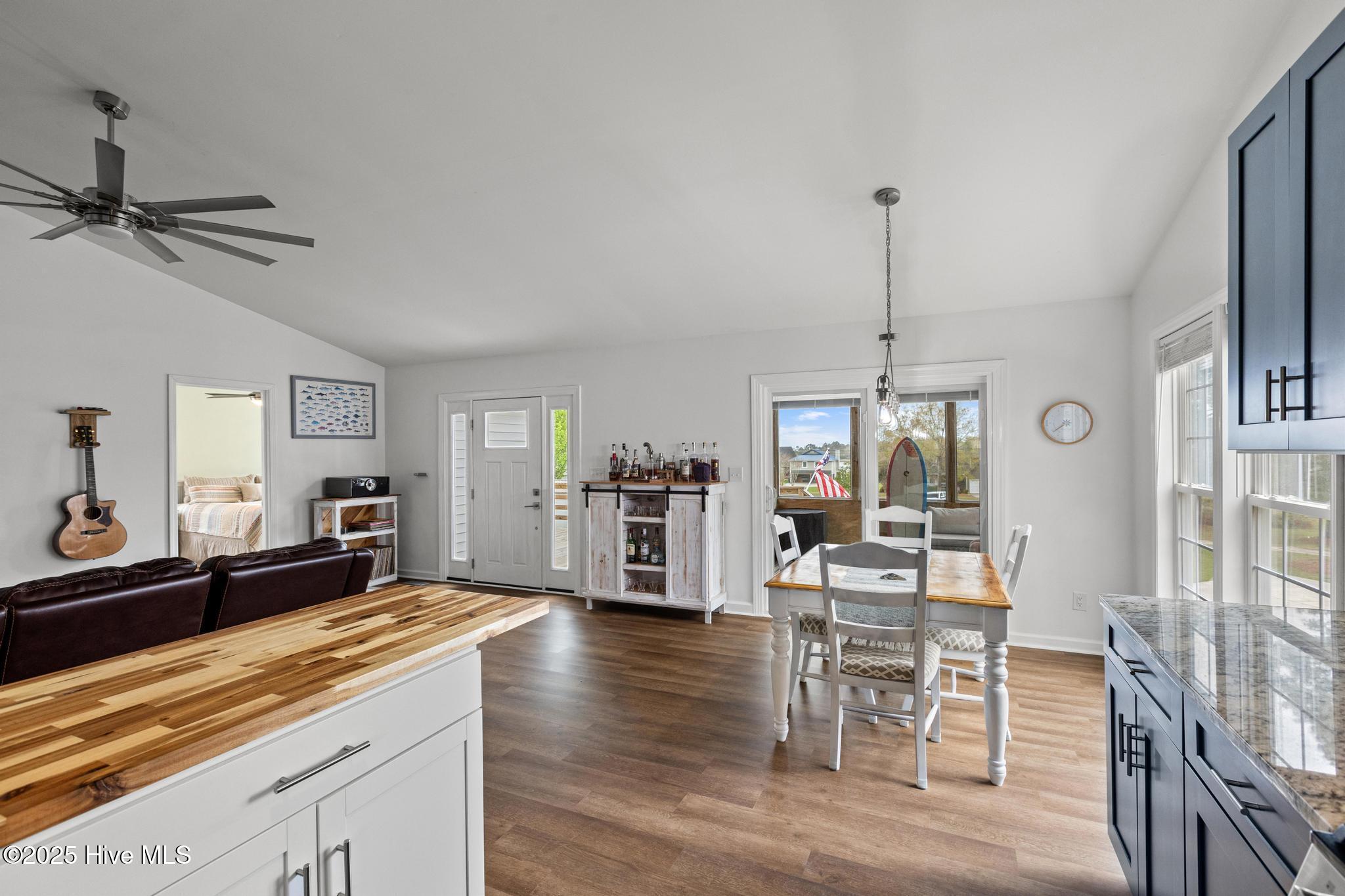 100 Barnacle Circle Property Photo 15