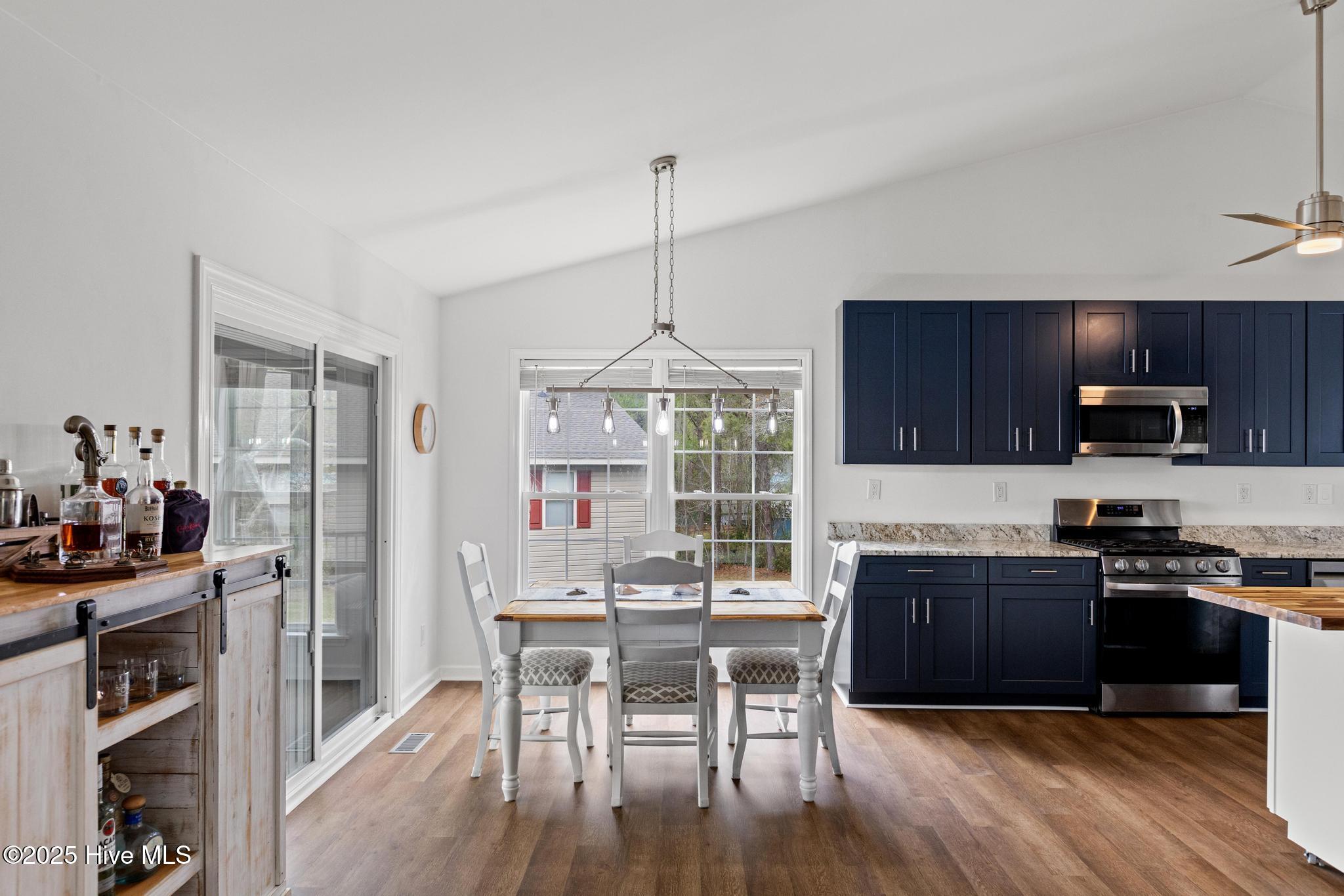 100 Barnacle Circle Property Photo 16