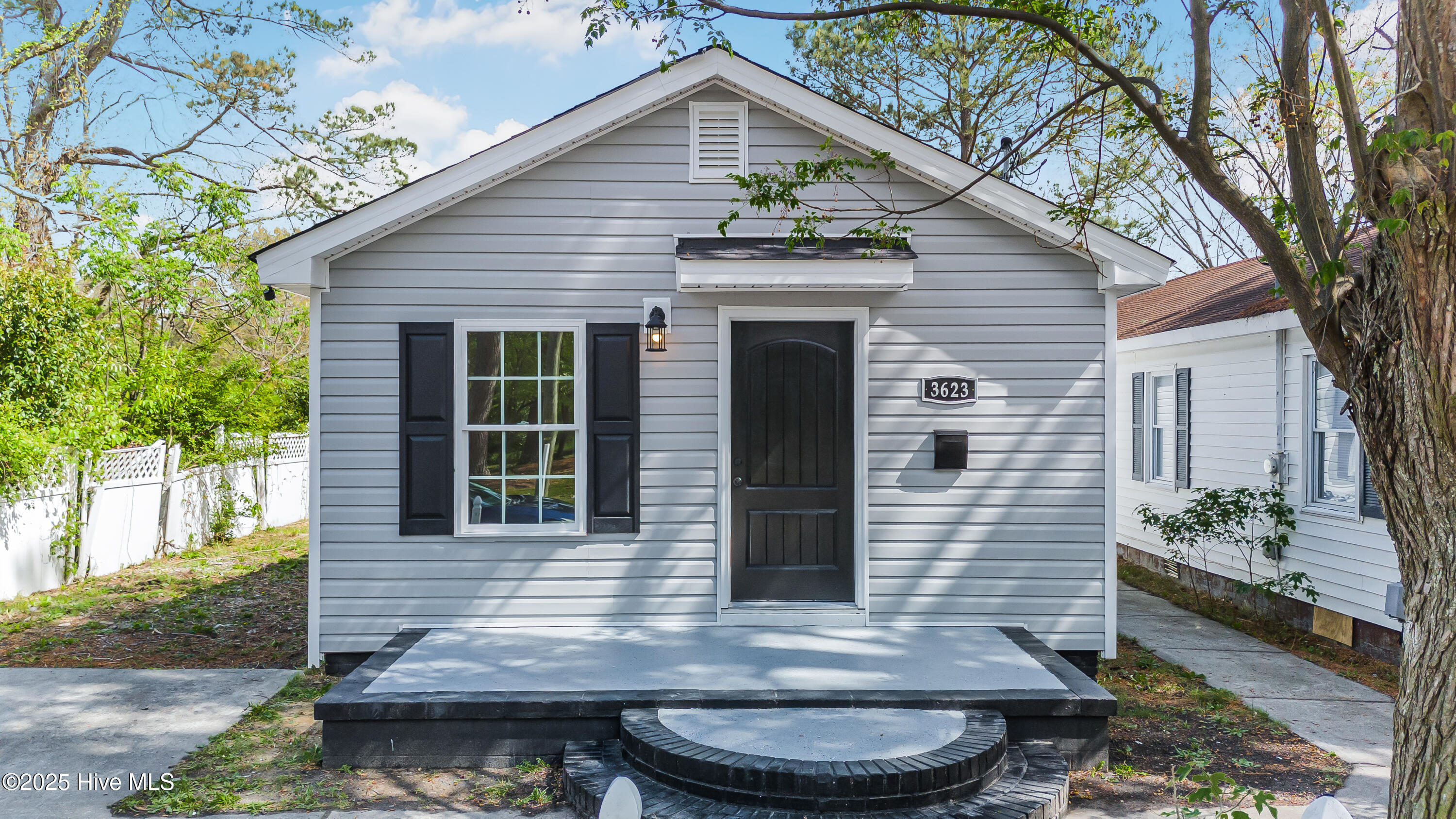 3623 South Walnut Street Property Photo