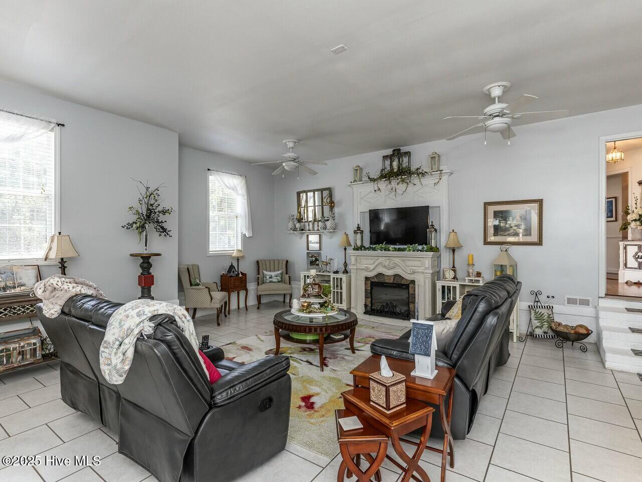 132 Crystal Place Property Photo 17